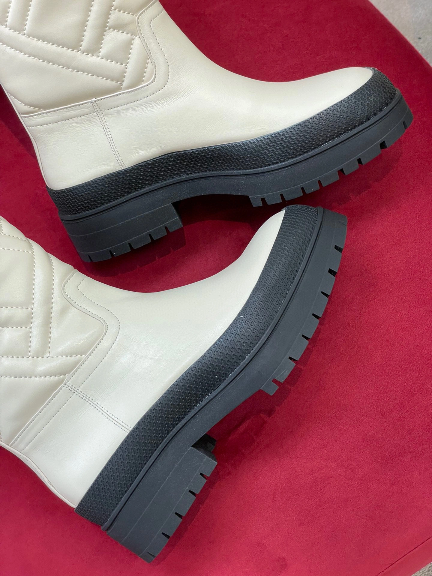 coco- fw22 new arrival 2022 FUJI item:B-X158J2314