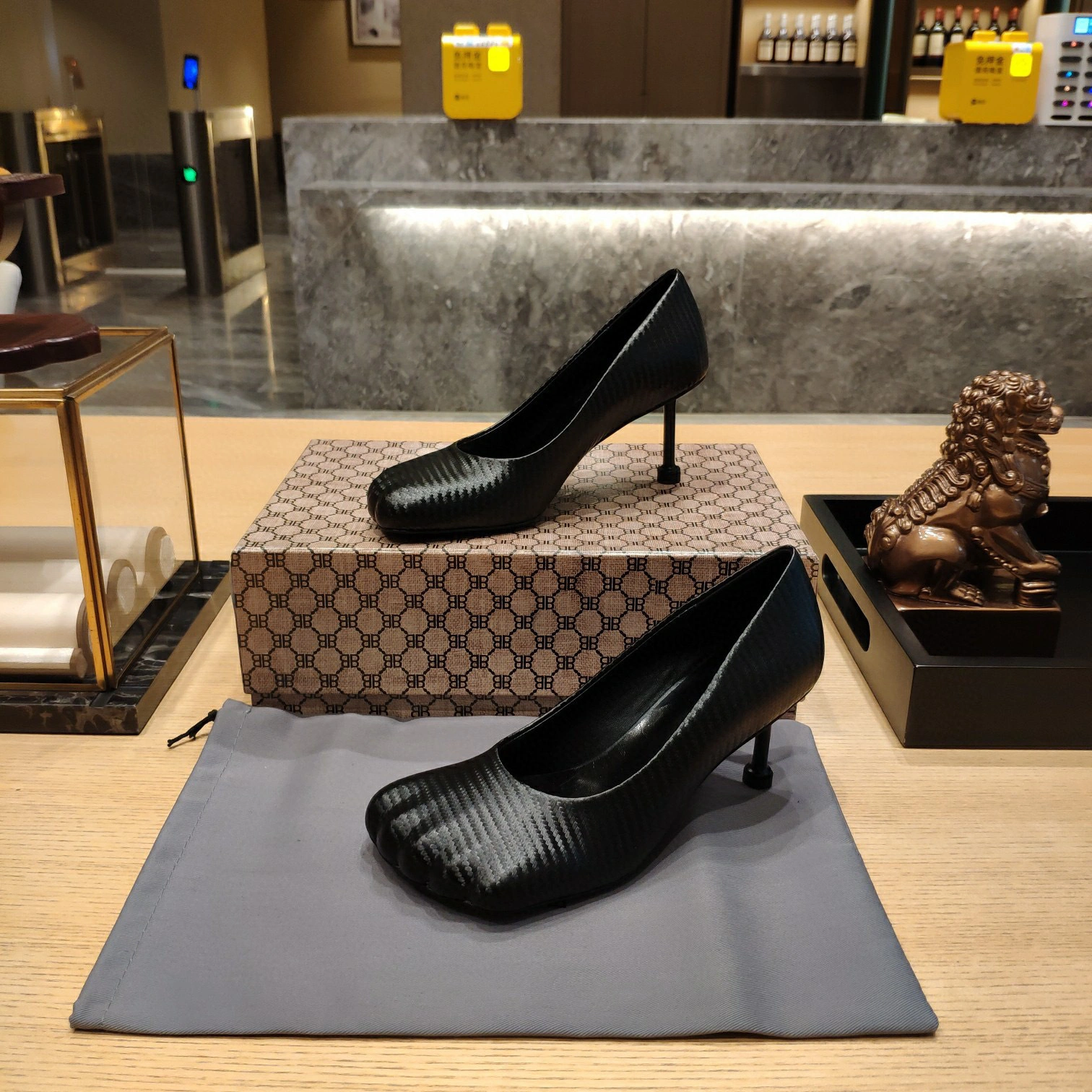 coco- heel height 7 cm ， Calfskin item:B-X198J2031