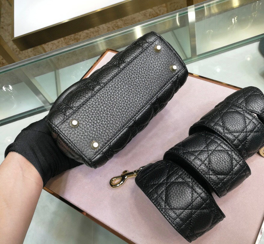 counters quality item : 046Y063B0000I0723