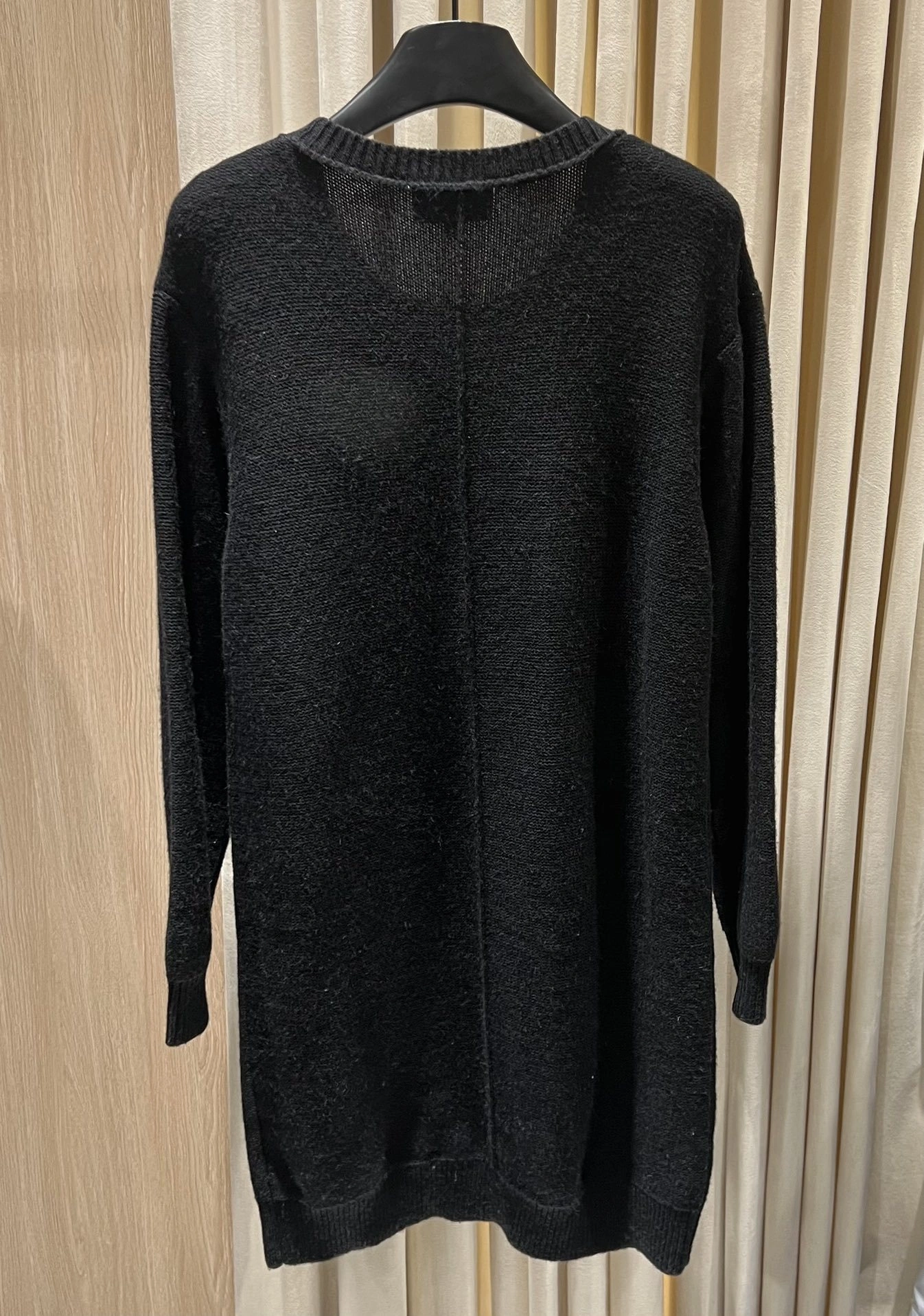 Victoria-- 3h1958 Black Knit Tunic with 3D Camellia Appliqués wool item:E-F140L2730H