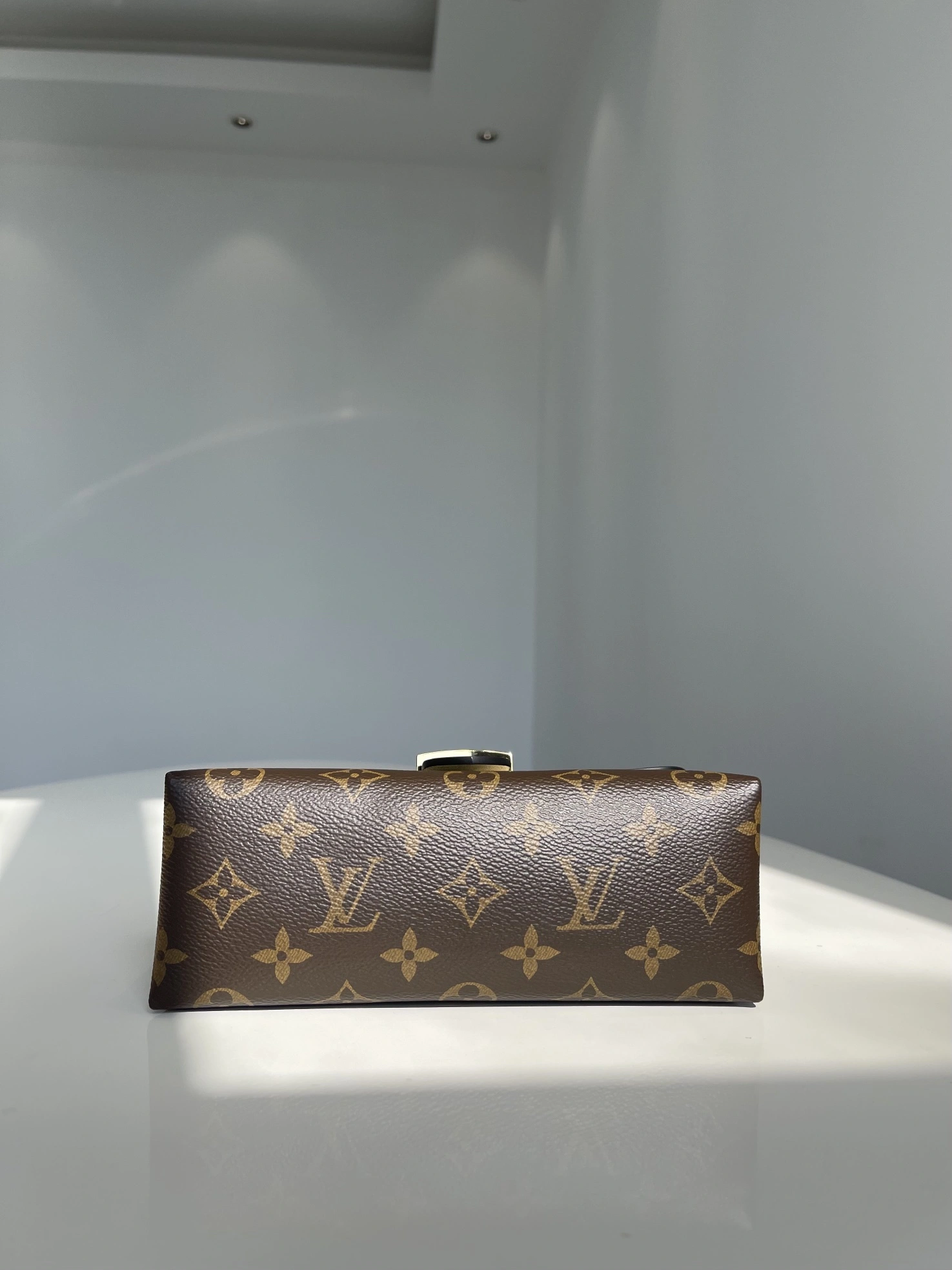 custombag-- 8V M44141 Calfskin item:D-B432F2060