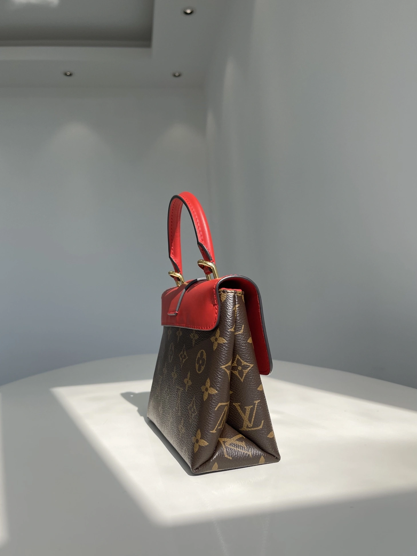 custombag-- 8V M44322 Calfskin item:D-B432F2059