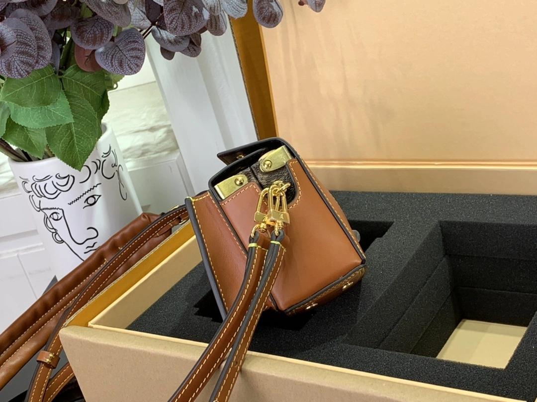 custombag-- 8V M47116 Pic Trunk cowhide item:D-B174E2736