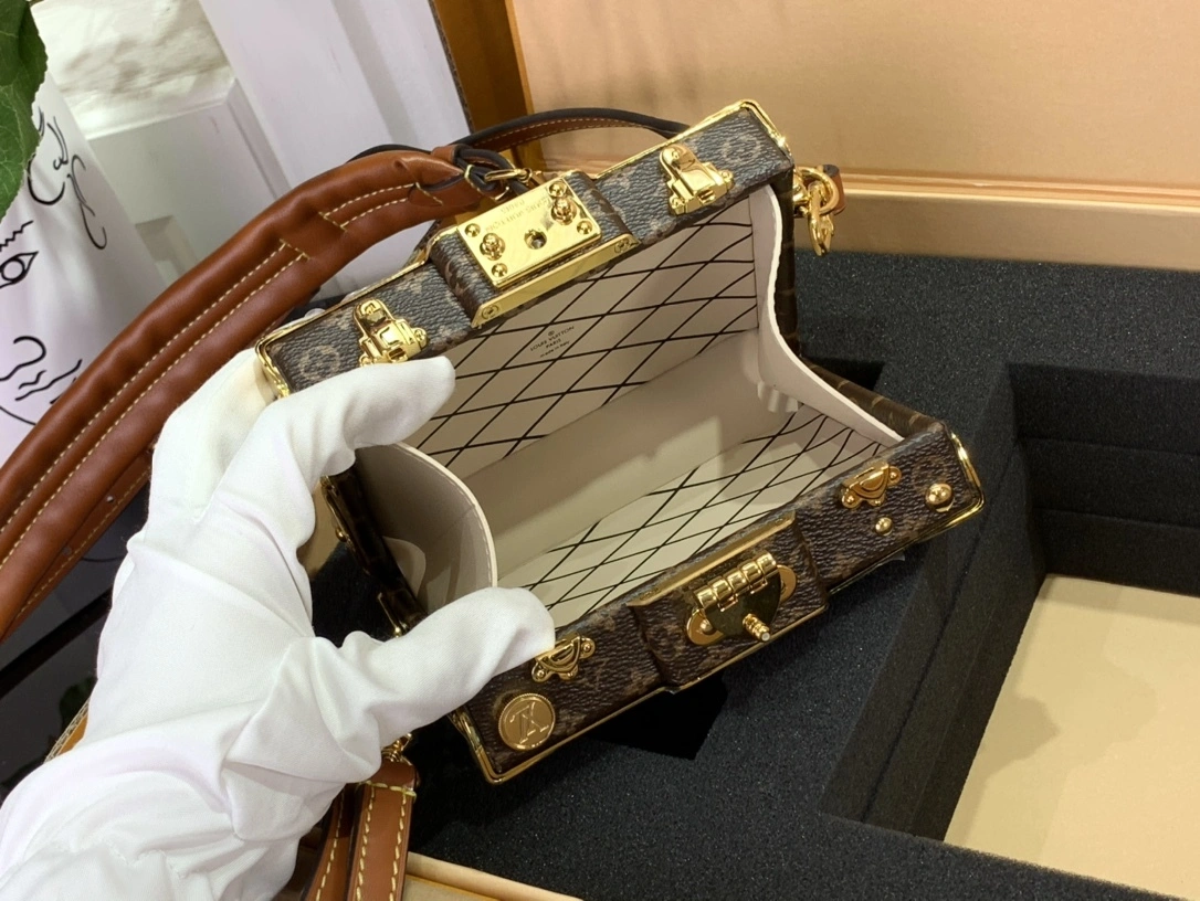 custombag-- 8V M47116 Pic Trunk cowhide item:D-B174E2736