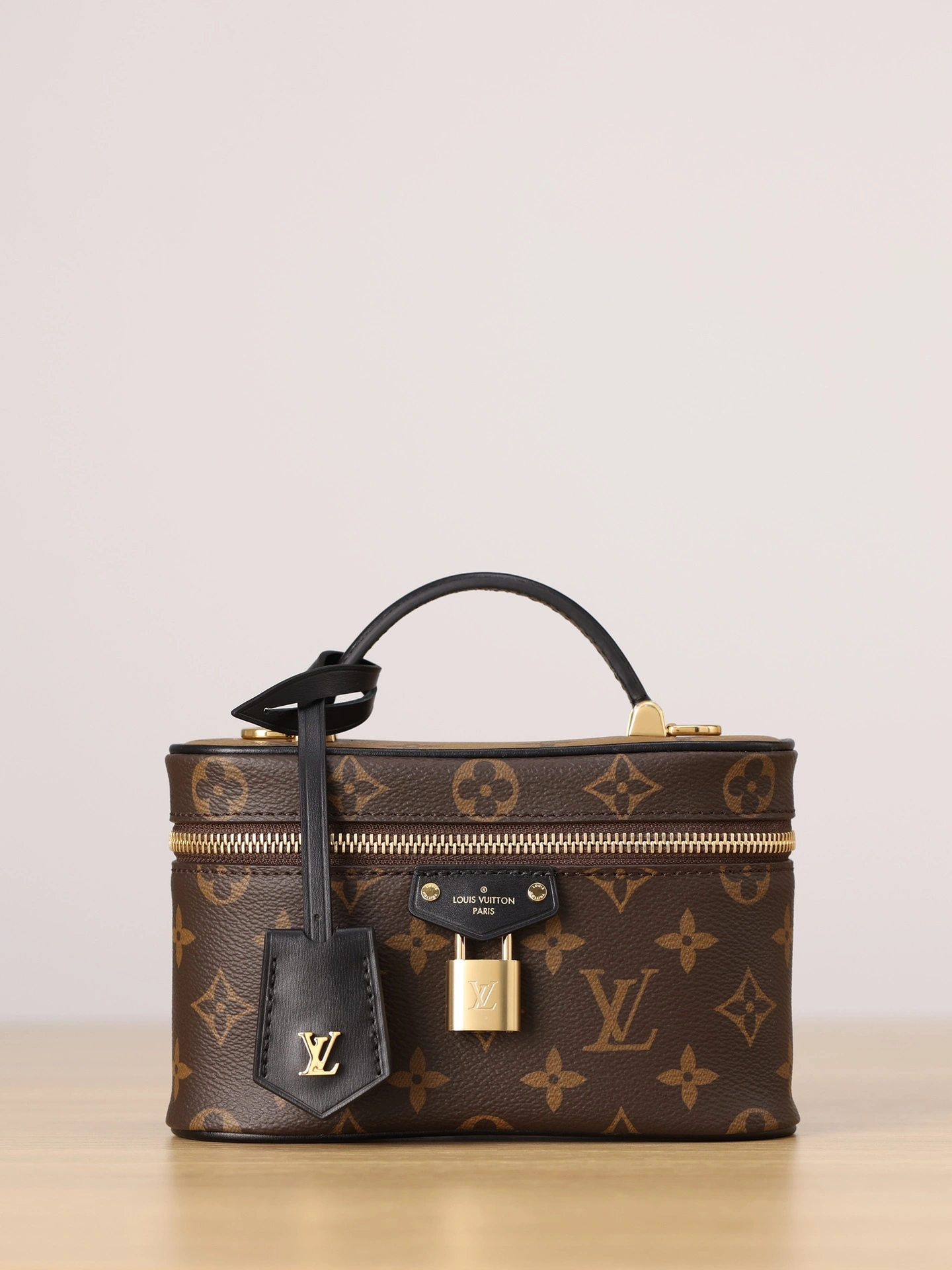 custombag-- 8V M47125 cowhide item:D-B000H0106
