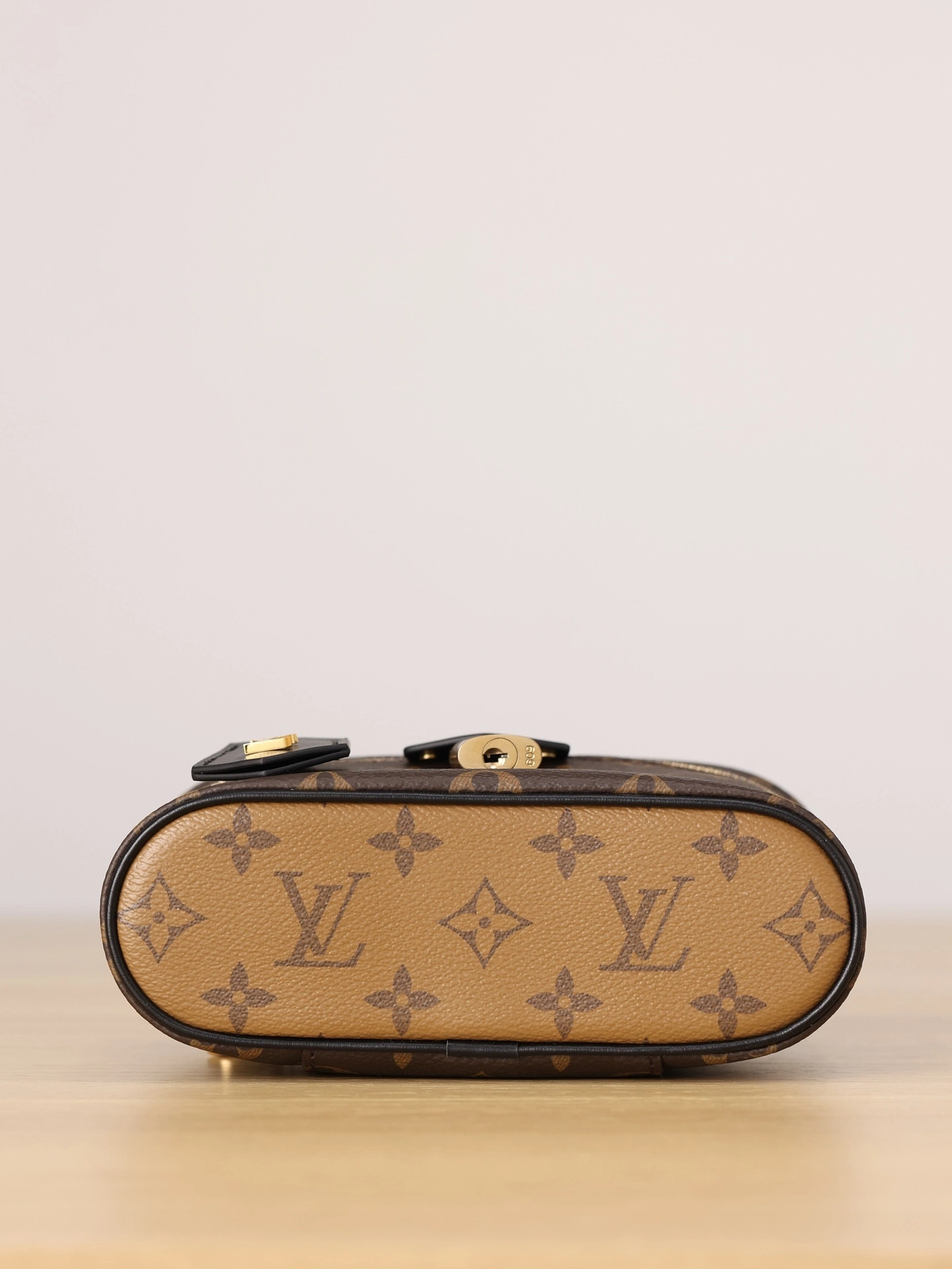 custombag-- 8V M47125 cowhide item:D-B000H0106