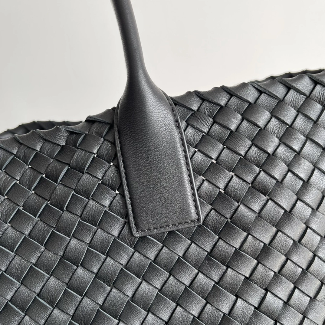 custombag-- V595t1 608810V1OW18425 counters quality sheepski item:D-B063I1301