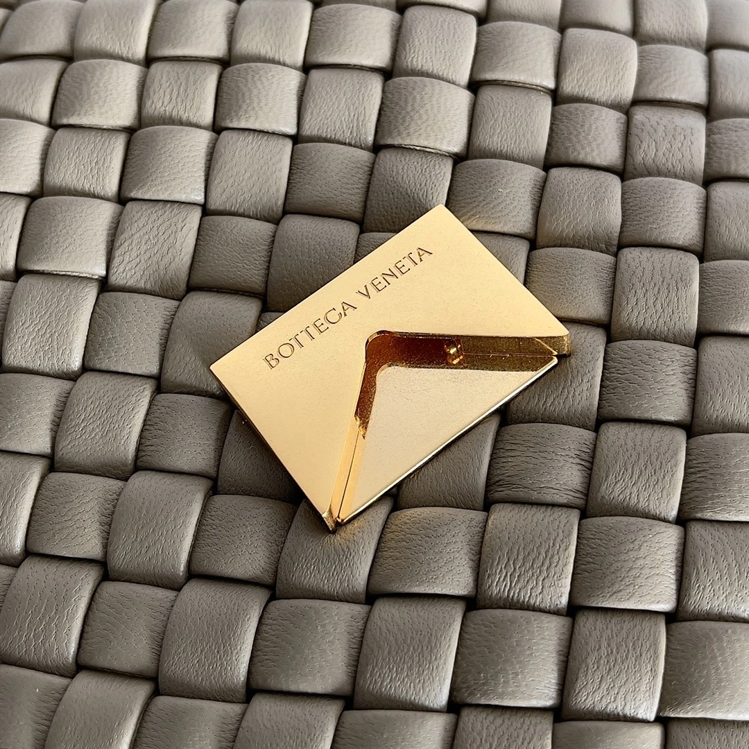 custombag-- V595t1 709418V01D11520 counters quality item:D-B063I1230
