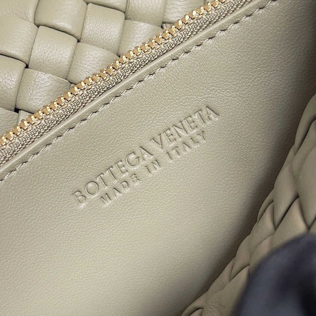 custombag-- V595t1 709418V01D11520 counters quality item:D-B063I1230