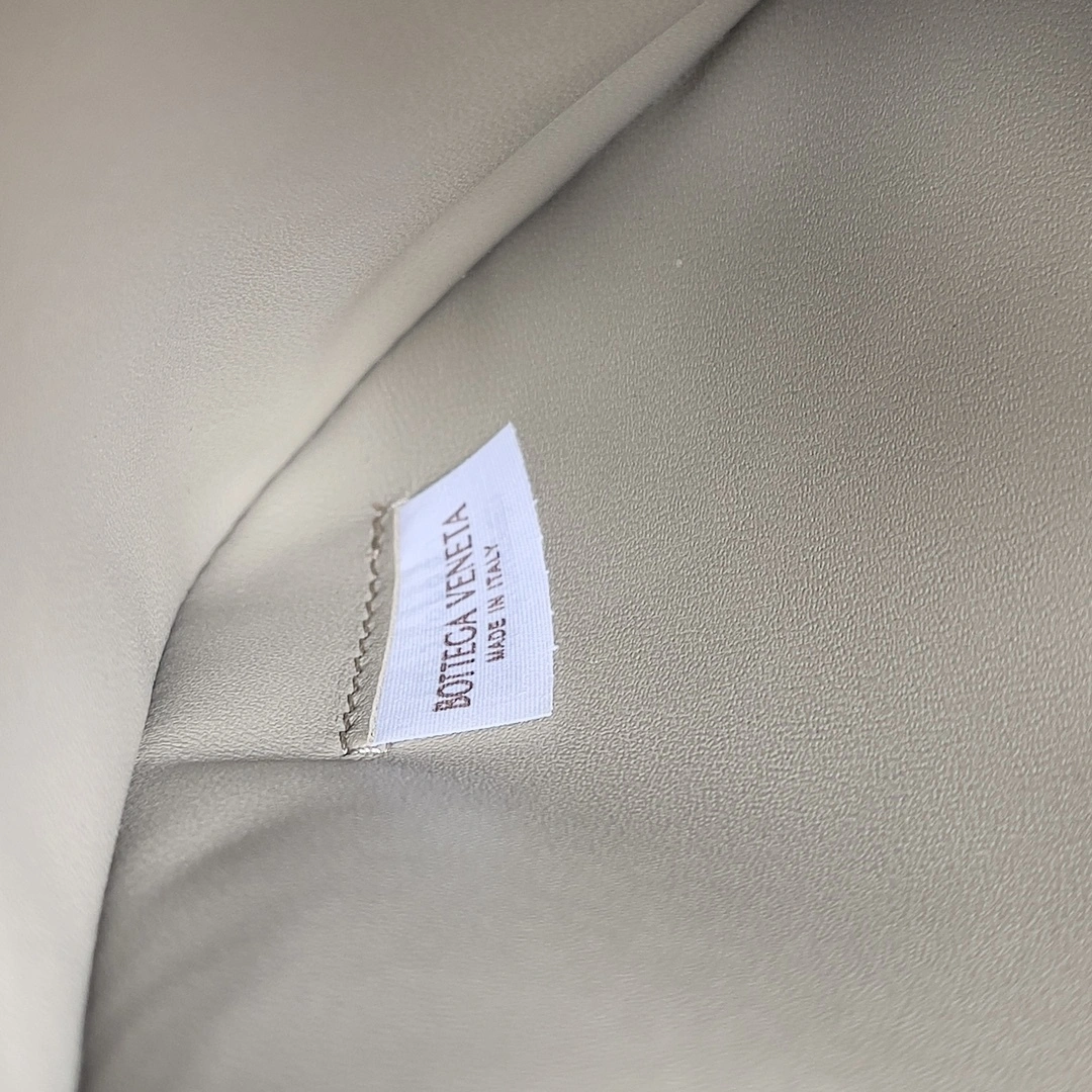 custombag-- V595t1 709418V01D11520 counters quality item:D-B063I1230