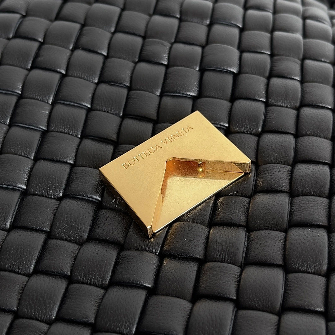 custombag-- V595t1 709418V01D18425 counters quality item:D-B063I1232