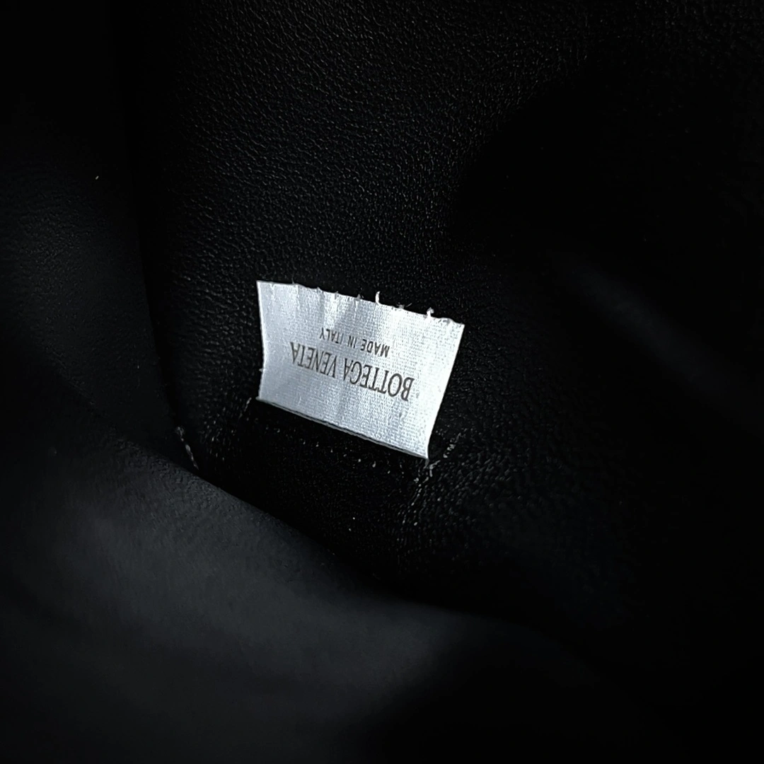 custombag-- V595t1 709418V01D18425 counters quality item:D-B063I1232