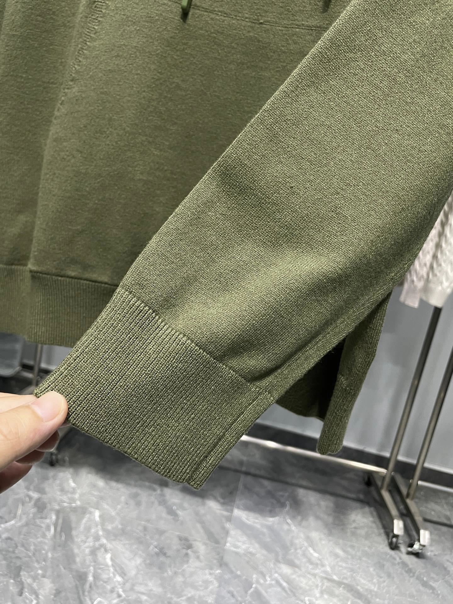 Bald Eagle- F594i high quality version cashmere wool embroidery 2Colour item:E-F360K1053-2