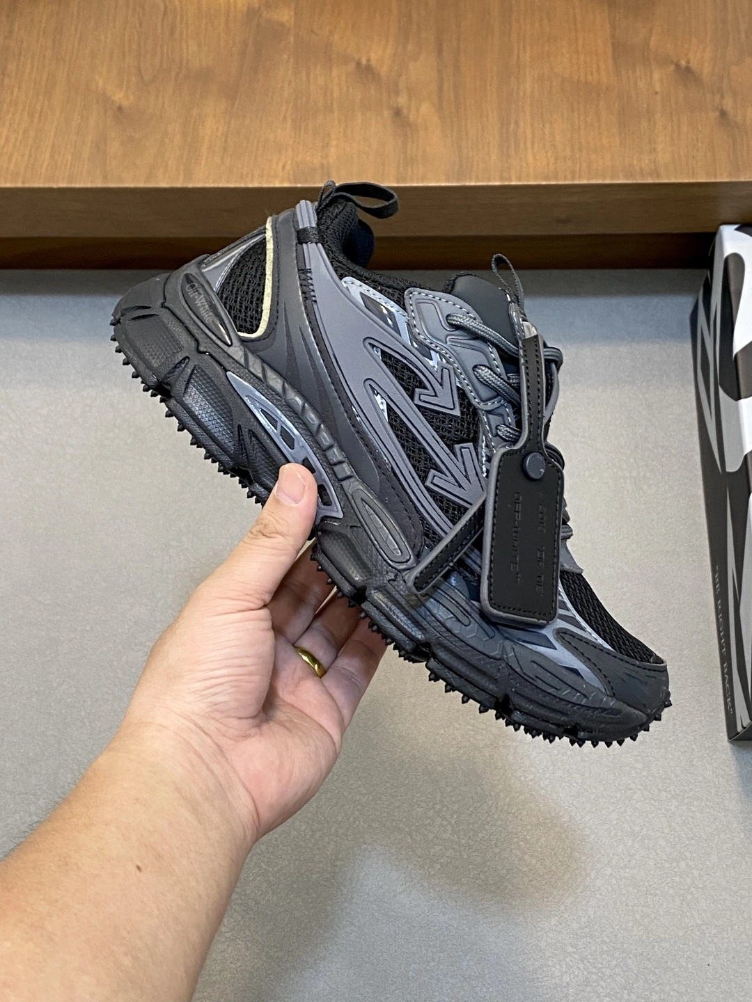 OOBB-- Off Whit5 OMIA295C99FAB0011010 OWIA289C99FAB0011010 C O VirGil Abloh item：E-X062I0122