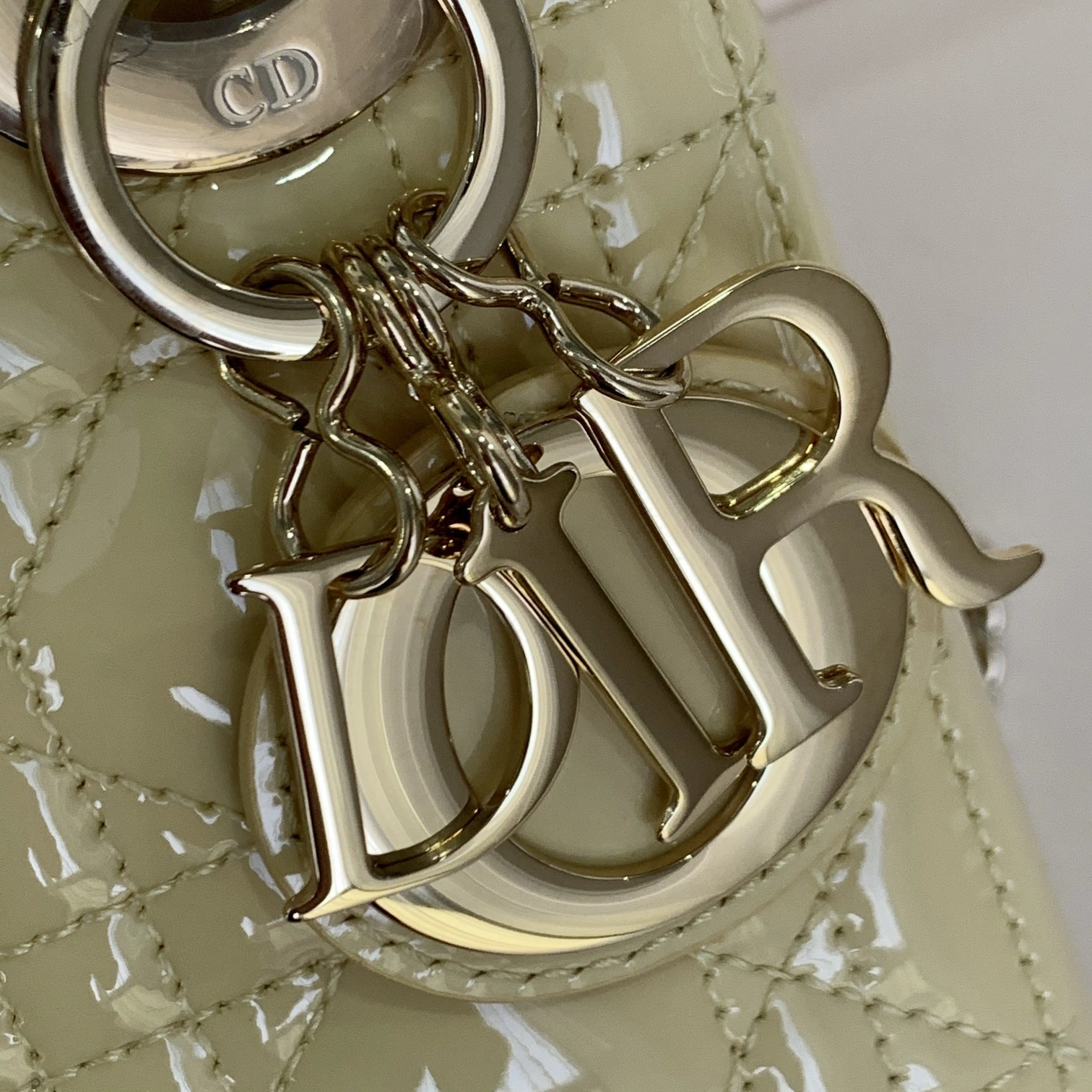 Custombag-- M0505OWCB-M26Y Lady high quality version Paint small JiHuang item：C-B803D0710