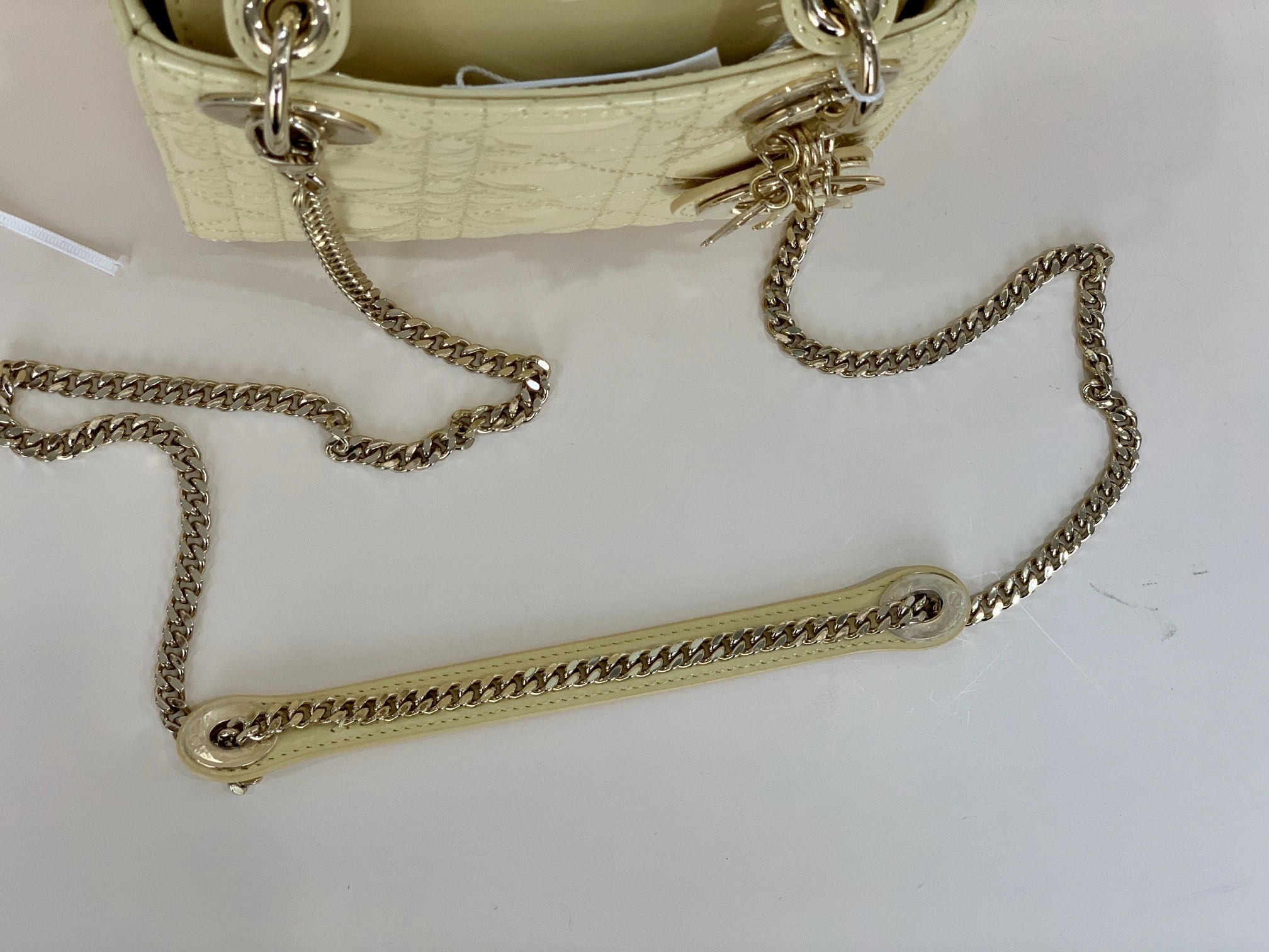 Custombag-- M0505OWCB-M26Y Lady high quality version Paint small JiHuang item：C-B803D0710
