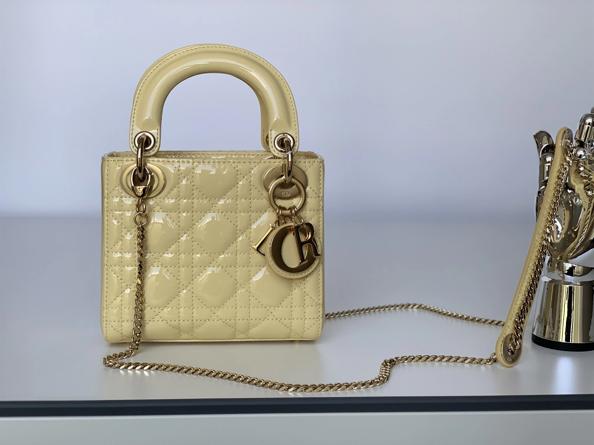 Custombag-- M0505OWCB-M26Y Lady high quality version Paint small JiHuang item：C-B803D0722