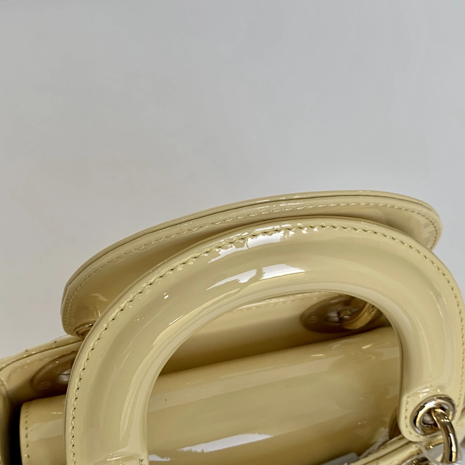 Custombag-- M0505OWCB-M26Y Lady high quality version Paint small JiHuang item：C-B803D0722