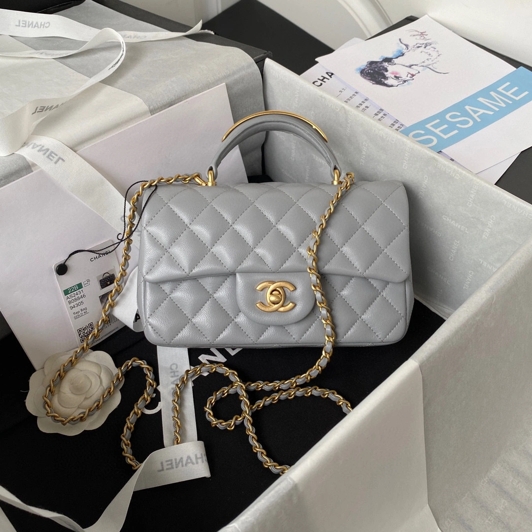 MOMO- high quality version AS2431-B08846-NJ531 Mini CF handle sheephide item：B-B370L3007C