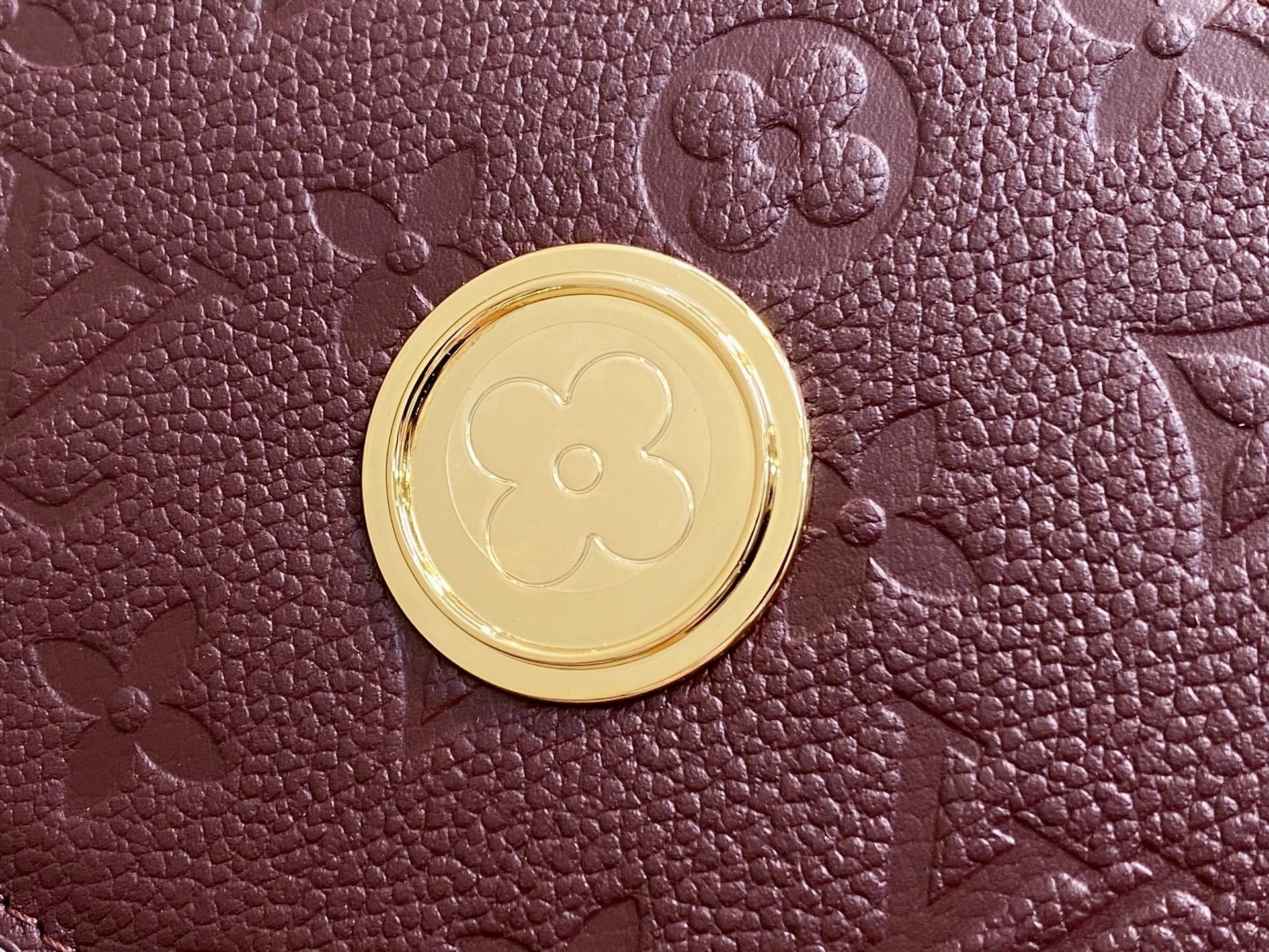 MOMO-- 8V M25814 high quality version Portefeuille chaîne Rosy Monogram Empreinte Ys item:E-B000J1836
