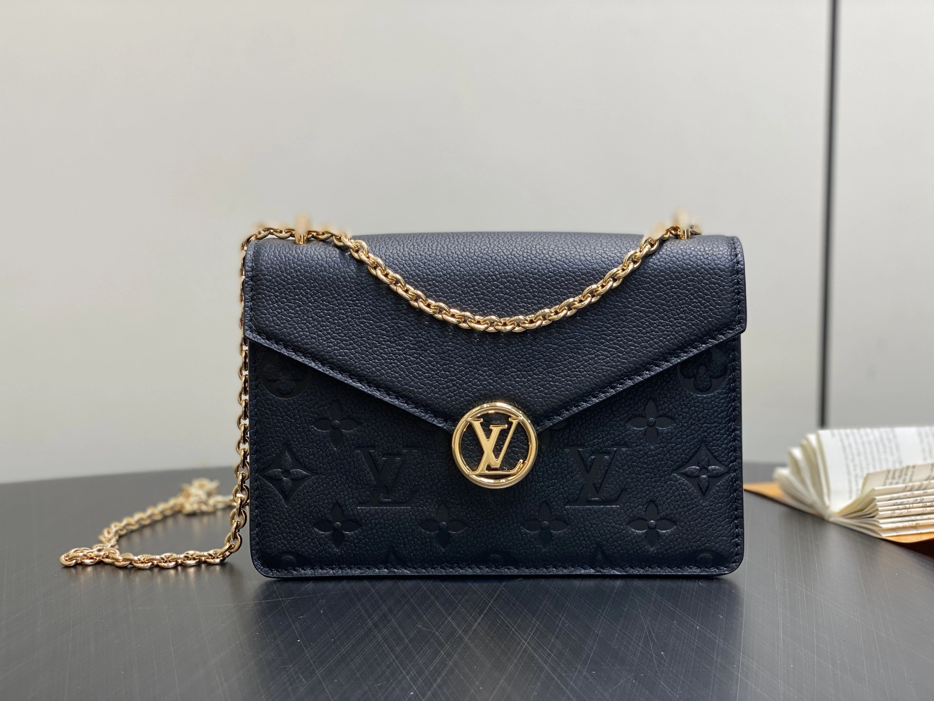 MOMO-- 8V M13569 high quality version Portefeuille chaîne Rosy Monogram Empreinte Ys item:E-B000J1837