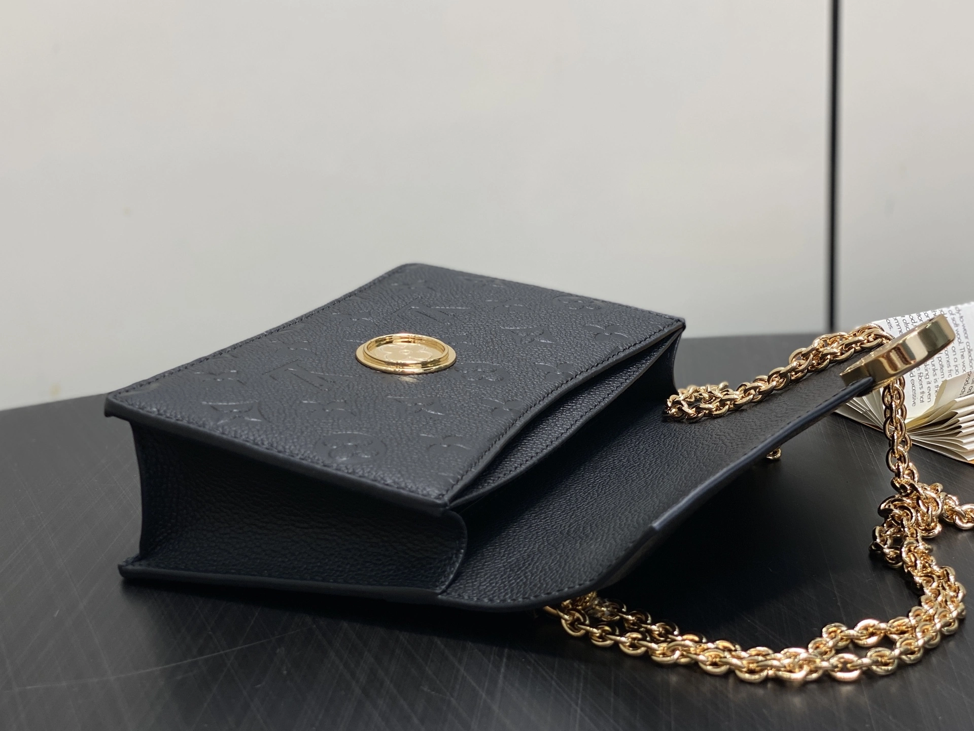 MOMO-- 8V M13569 high quality version Portefeuille chaîne Rosy Monogram Empreinte Ys item:E-B000J1837