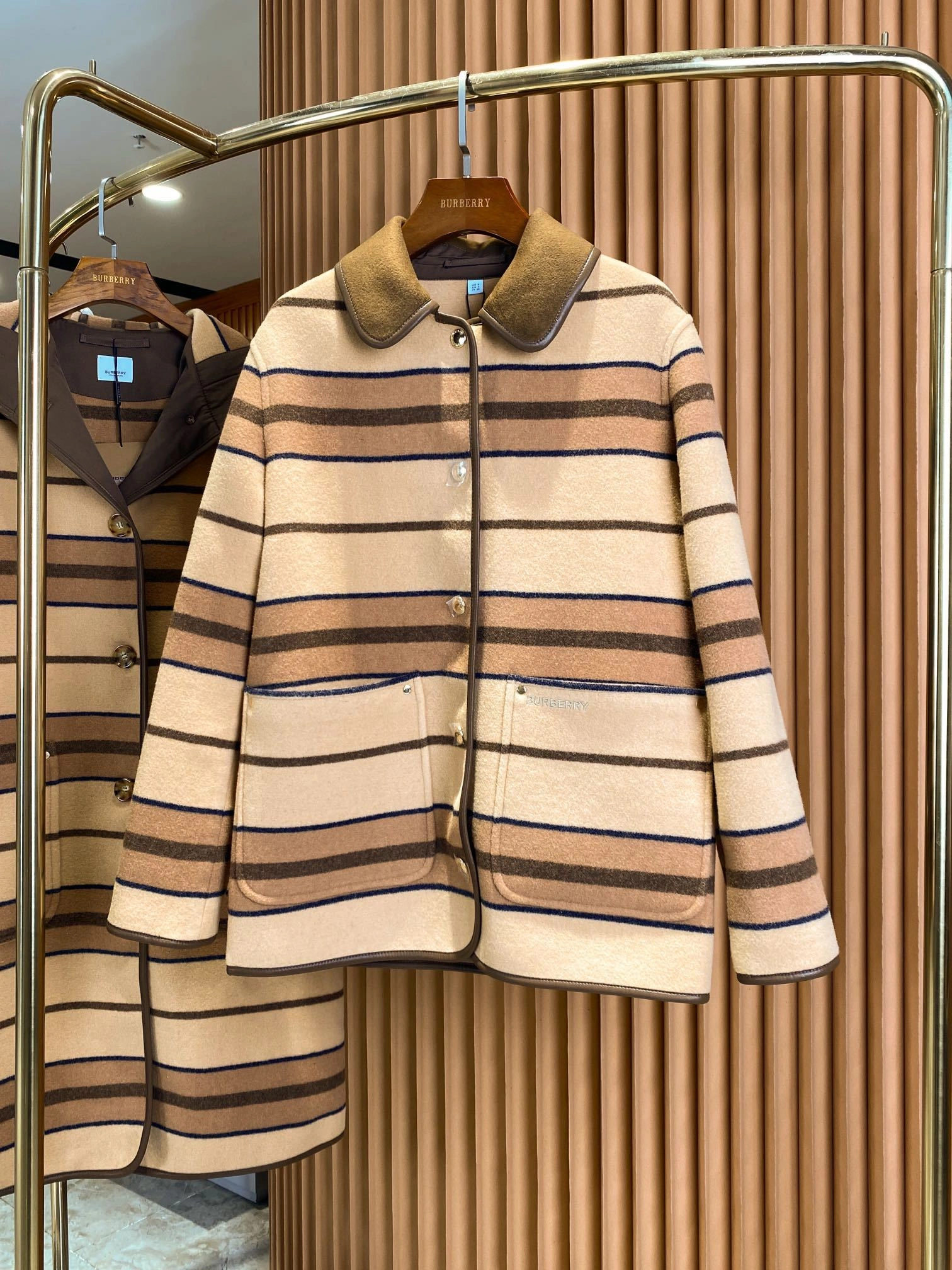 Bald Eagle-- 2ur25rry high quality version cashmere Wool 100% sheep wool item:D-F020J3105