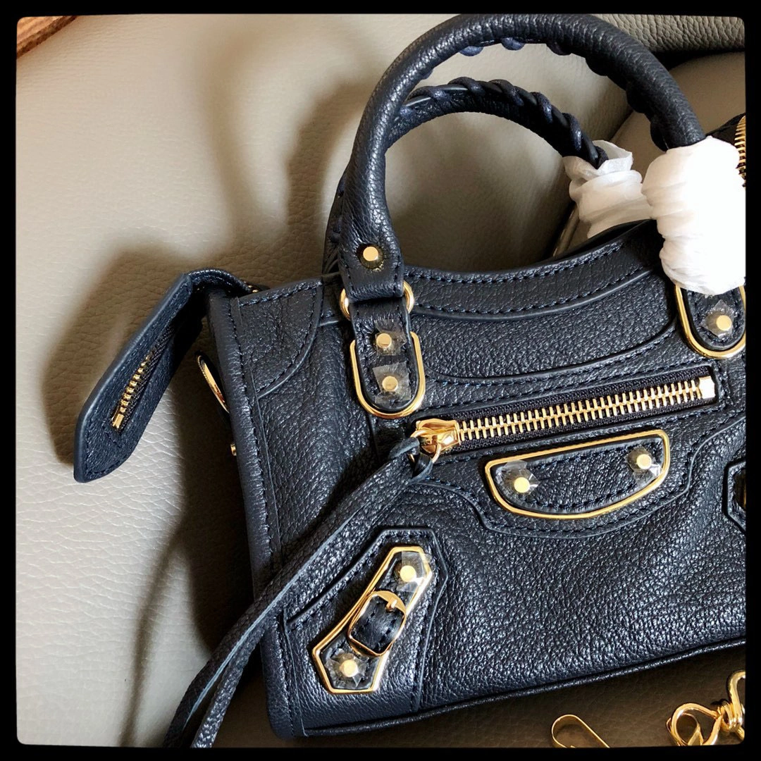 MOMO--goatskin Classic Nano 291A42 Super Mini high quality version item : 202B55K2729-4