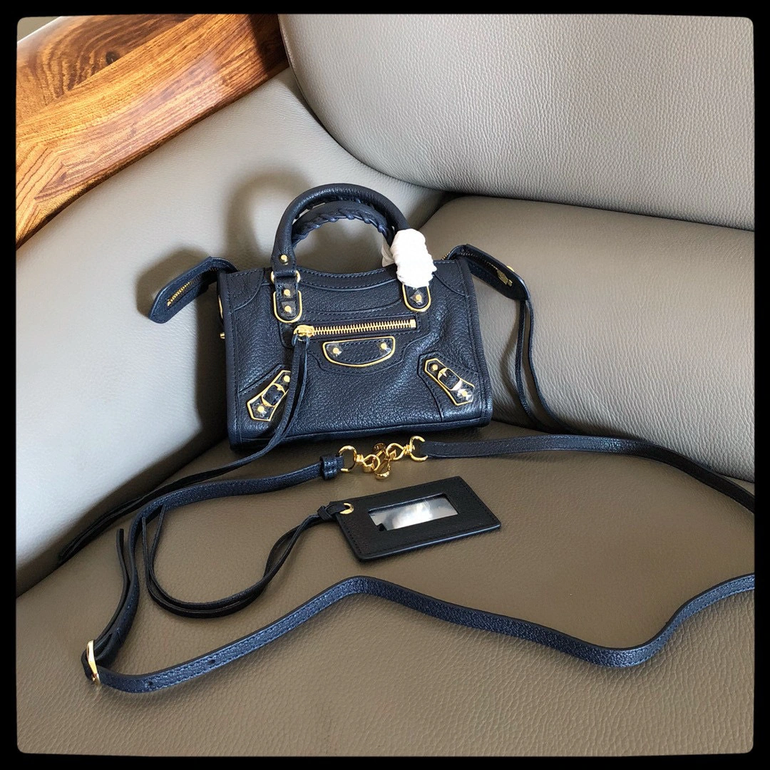 MOMO--goatskin Classic Nano 291A42 Super Mini high quality version item : 202B55K2729-4