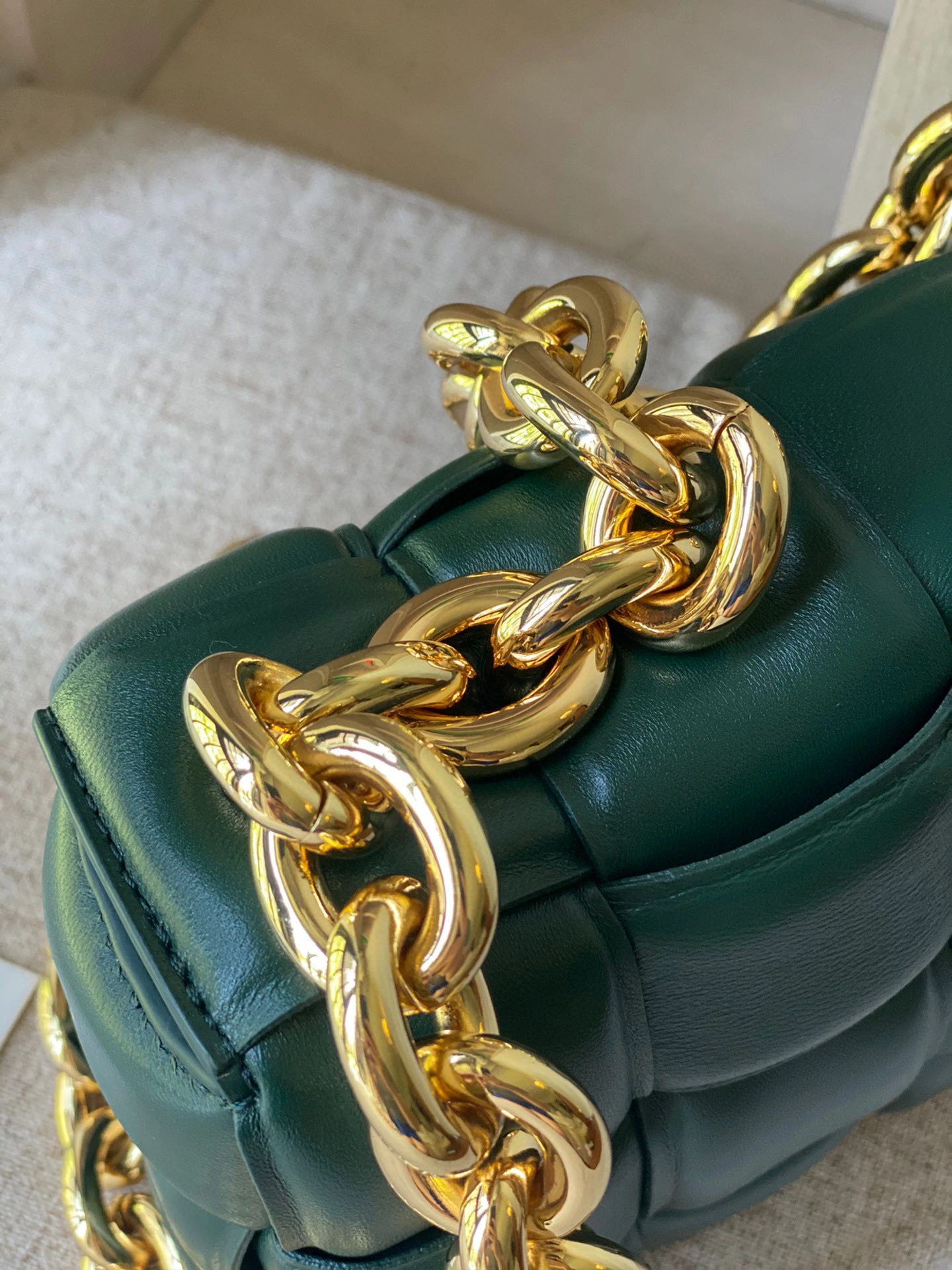 MOMO- high quality version 631421-VBWZ0-3035 THE CHAIN CASSETTE lambskin item：B-B063G2217C