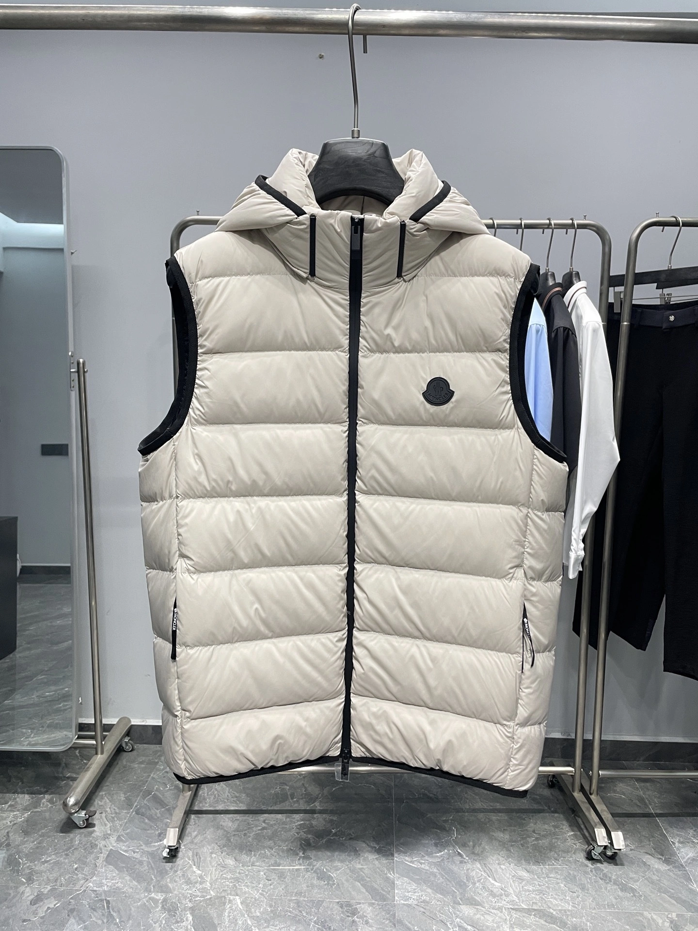 Bald Eagle- 7o9385r high quality version Down jacket 90% white duck down nylon 2Colour item:E-F360K1113-2