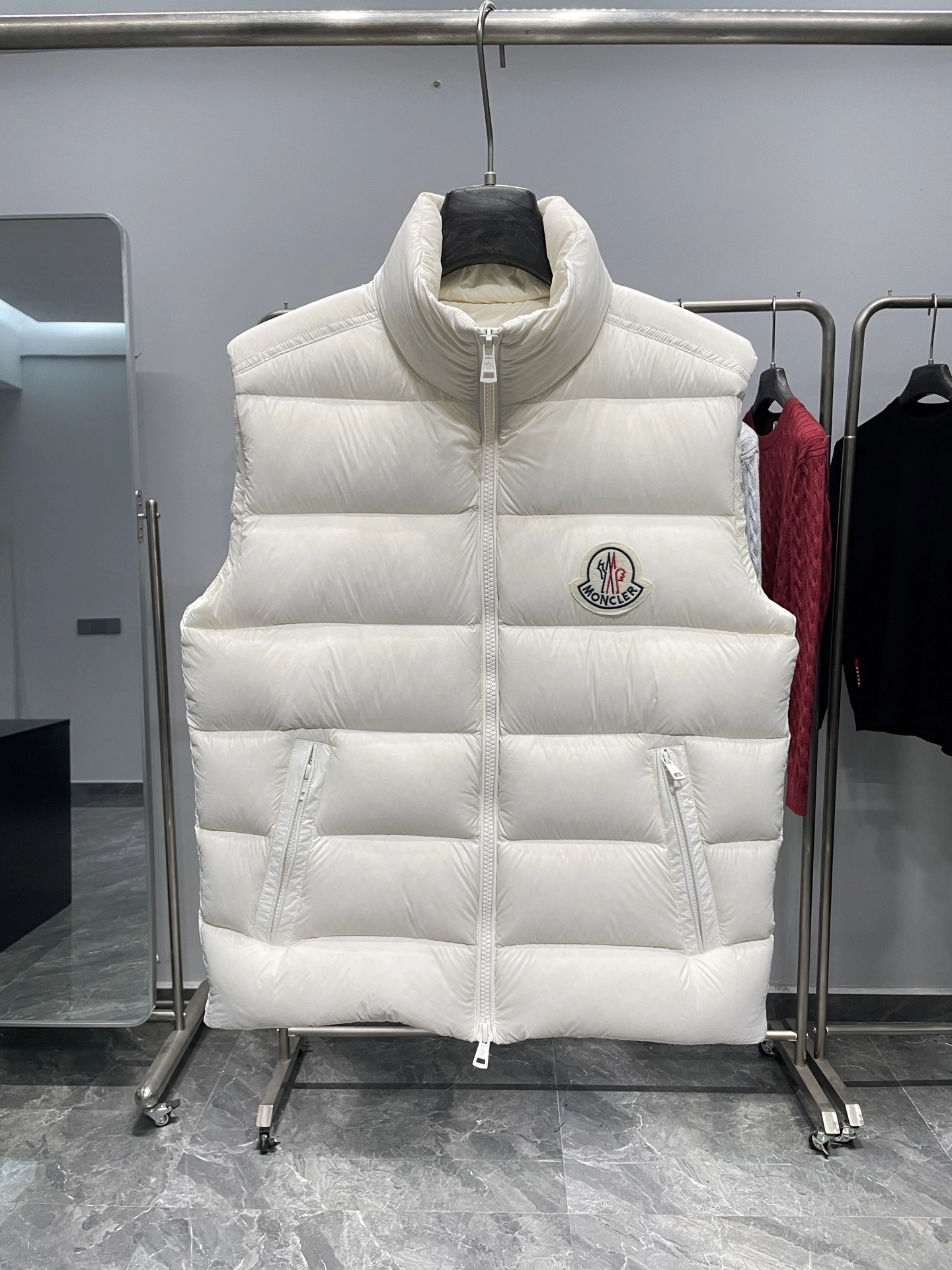 Bald Eagle- 7o9385r high quality version Down jacket 90% white duck down nylon 2Colour item:E-F360K1114-2
