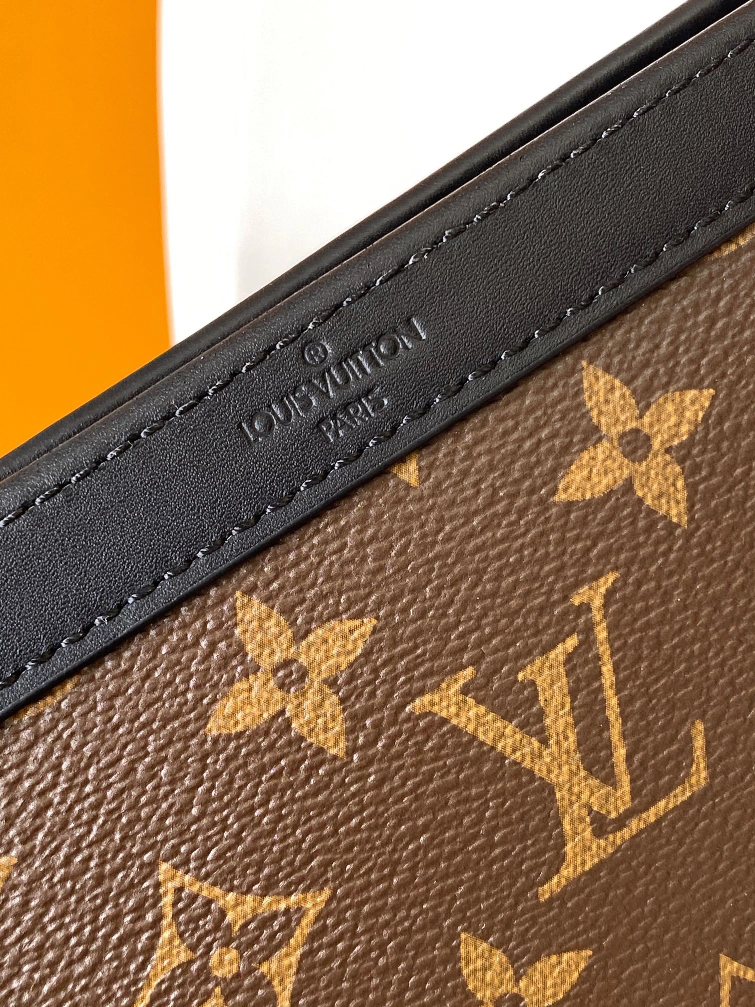 MOMO--8V M14036 high quality version Gaston Wearable Wallet Pochette Voyage cowhide item:F-B000A1404