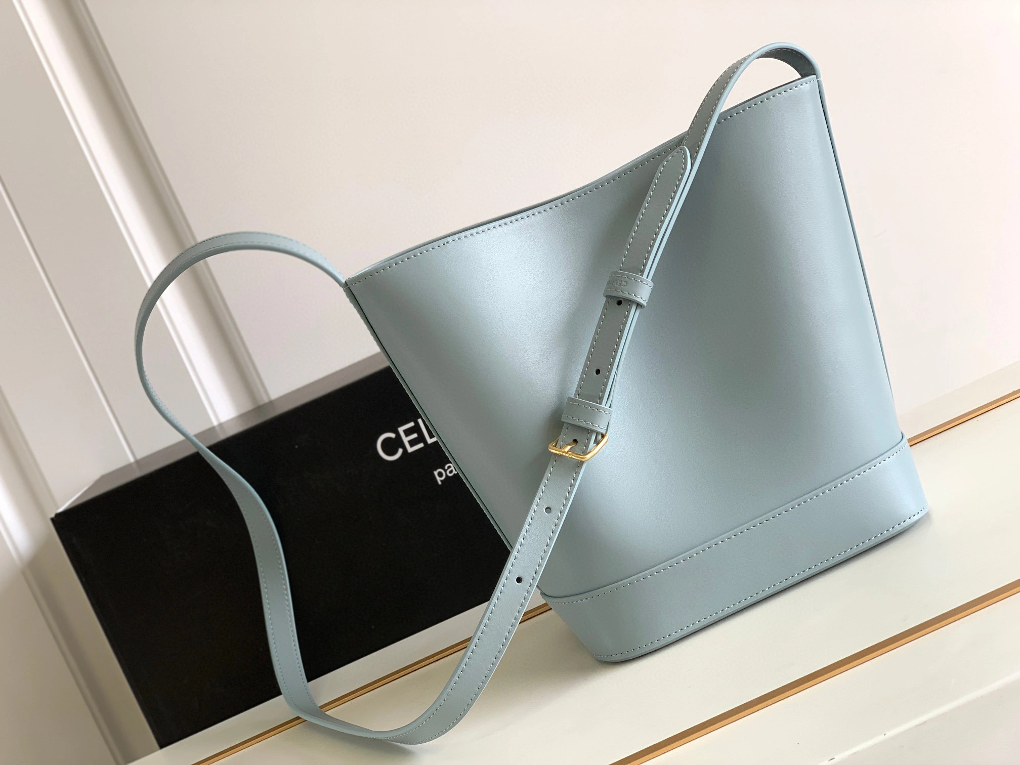 MOMO- high quality version 198243DU3-07IC 2022s CUIR TRIOMPHE cowhide item：B-B195J2703C
