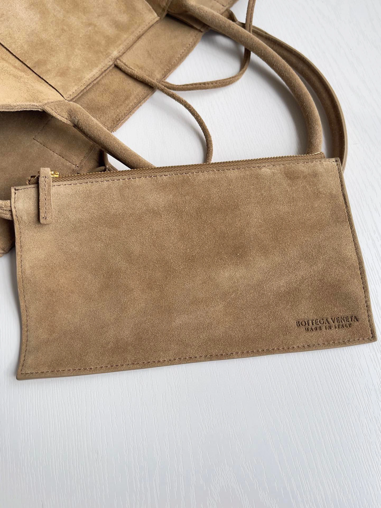 MOMO- high quality version 609175-VCP01-9850 Bottega Veneta Arco Tote item：B-B063I0709C