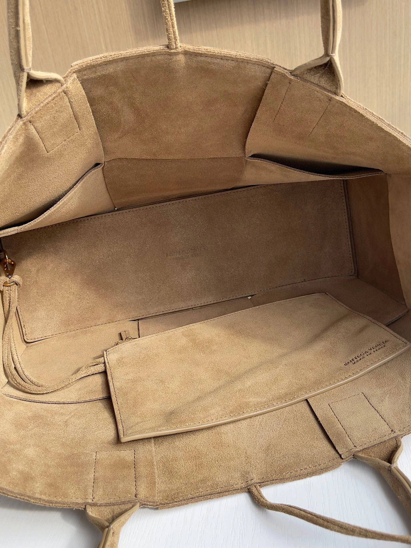 MOMO- high quality version 609175-VCP01-9850 Bottega Veneta Arco Tote item：B-B063I0709C