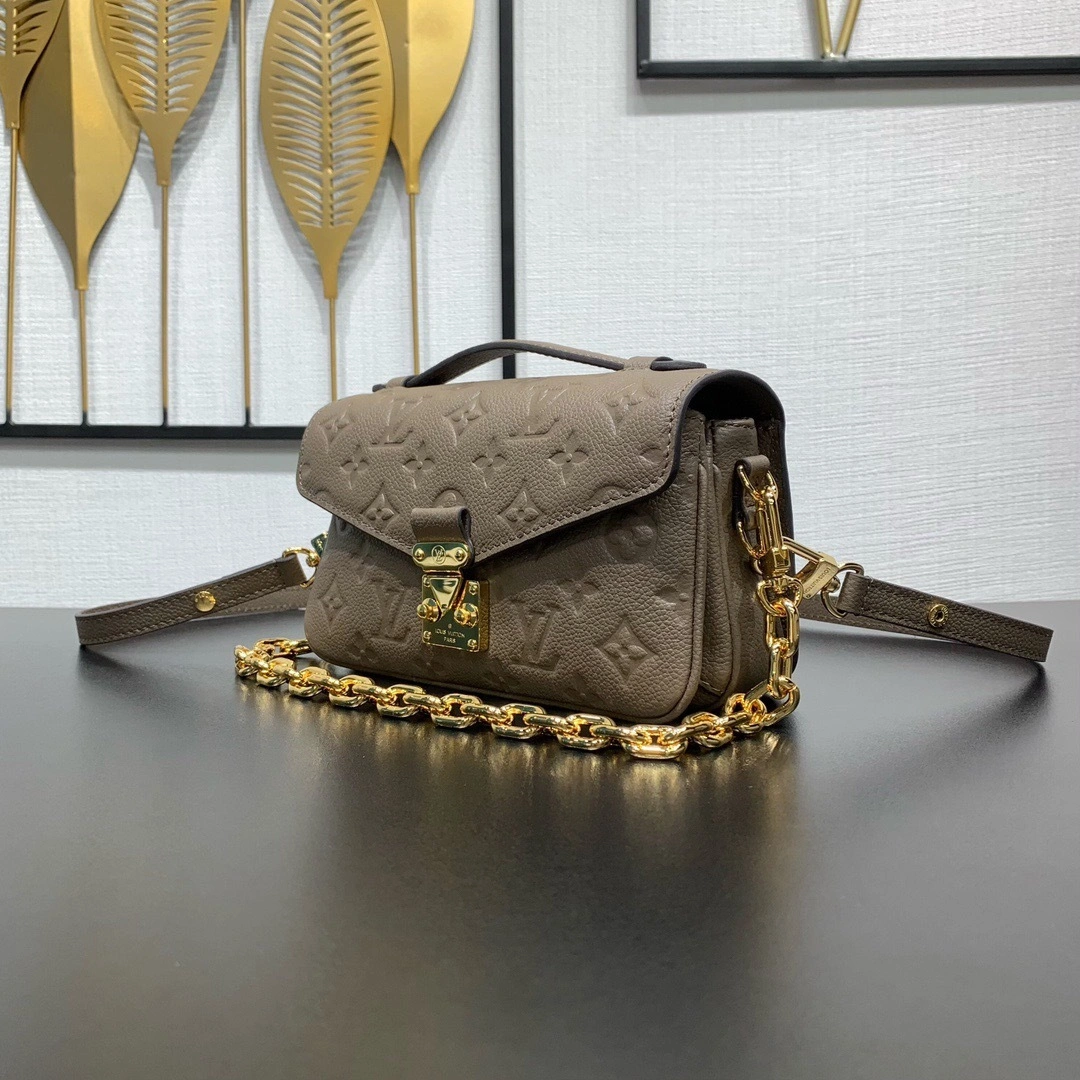 MOMO--8V M25910 high quality version Pochette Métis East West Monogram Empreinte item:E-B000L1809T