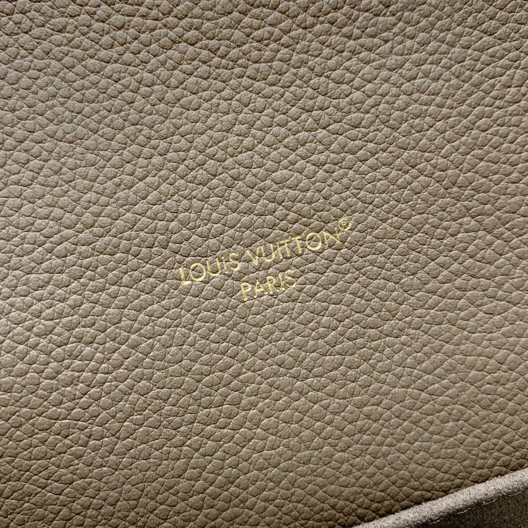 MOMO--8V M25910 high quality version Pochette Métis East West Monogram Empreinte item:E-B000L1809T