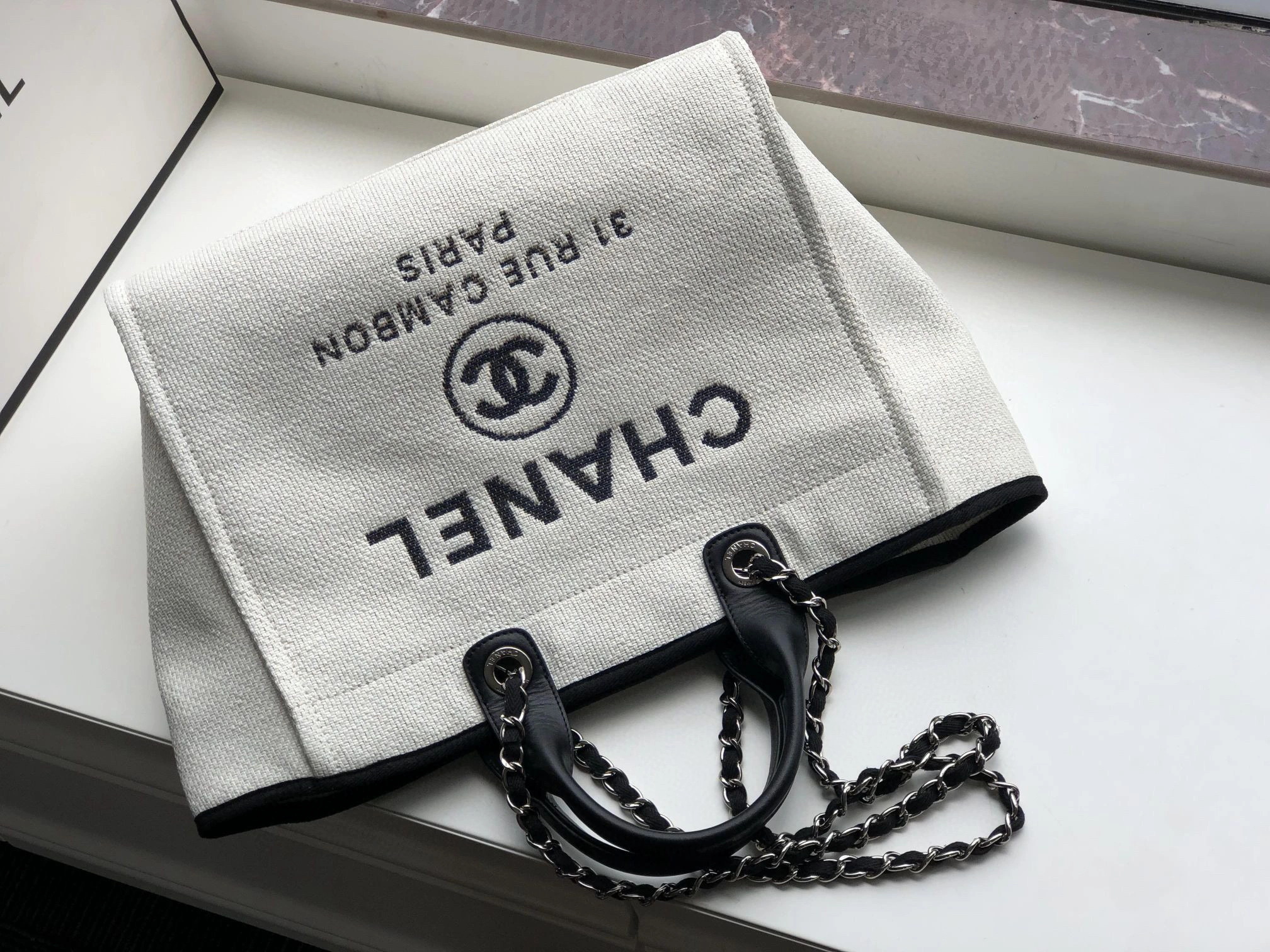 high quality version item : 00B00E0818T