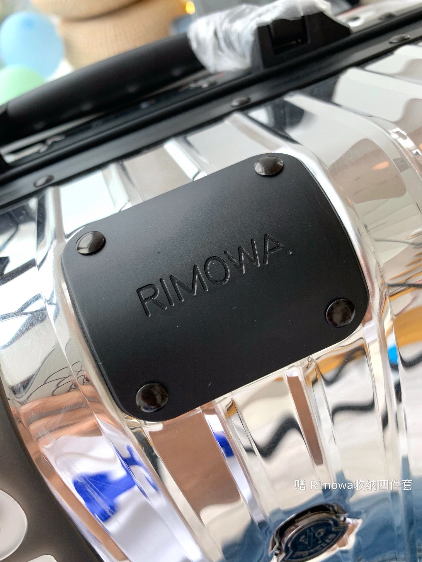 MOMO-- Ri7ow1 92590053 high quality version Moncler x Rimowa Reflection item:E-B000J2315H