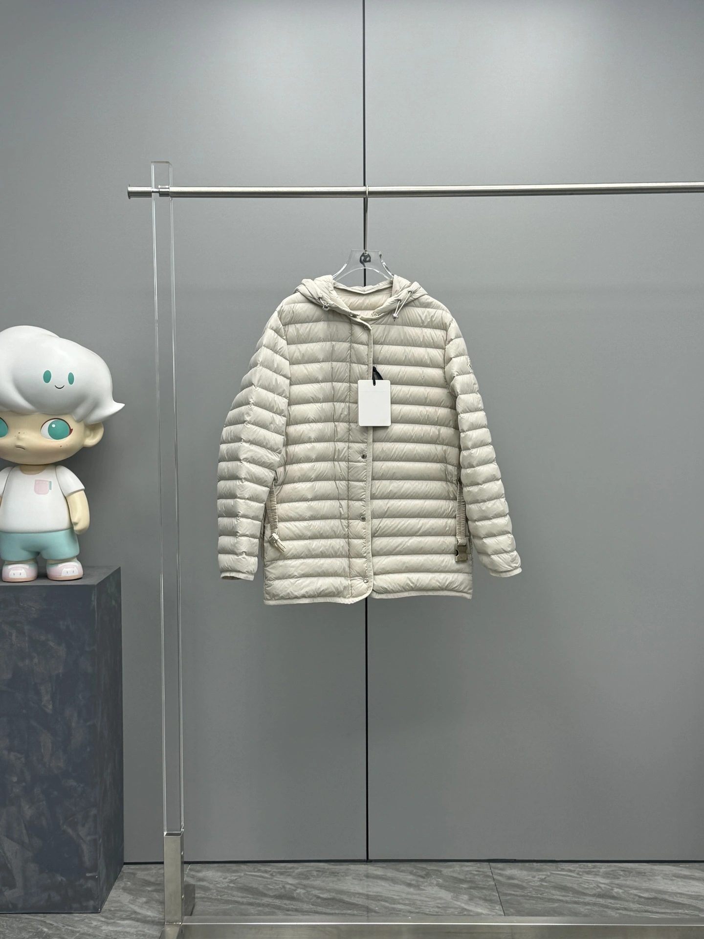 victoria- 7o9385r oredon down jacket 90%white goose down 2Colour item:D-F365I0715-2