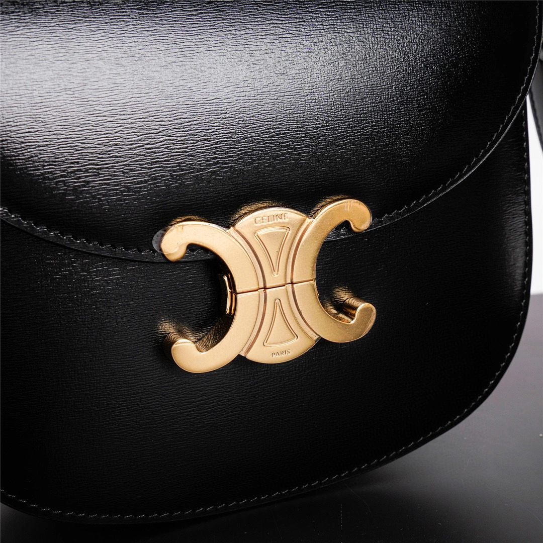 MOMO- high quality version 110413BF4-38NO TEEN BESACE TRIOMPHE cowhide item：B-B000J1905C