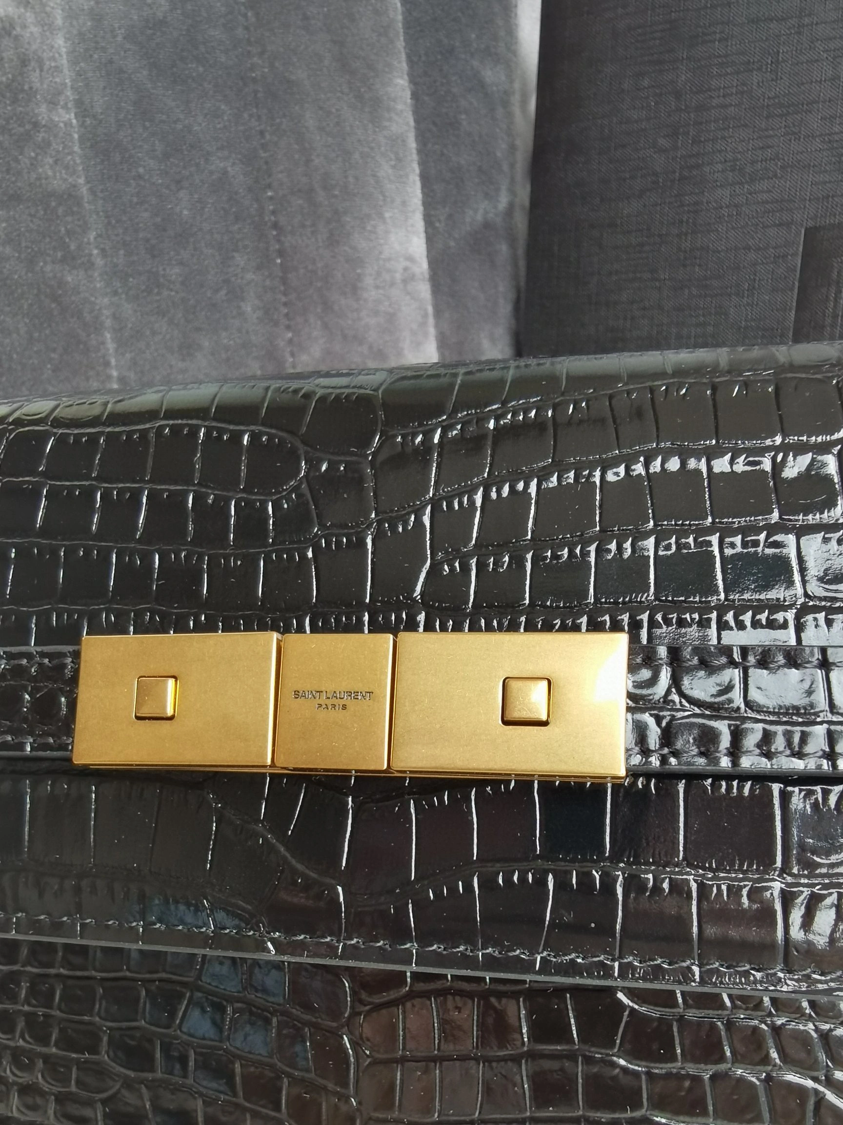 MOMO- high quality version 675626-DND0W-1000 675626DND0W1000 Manhattan item：B-B063I0406C