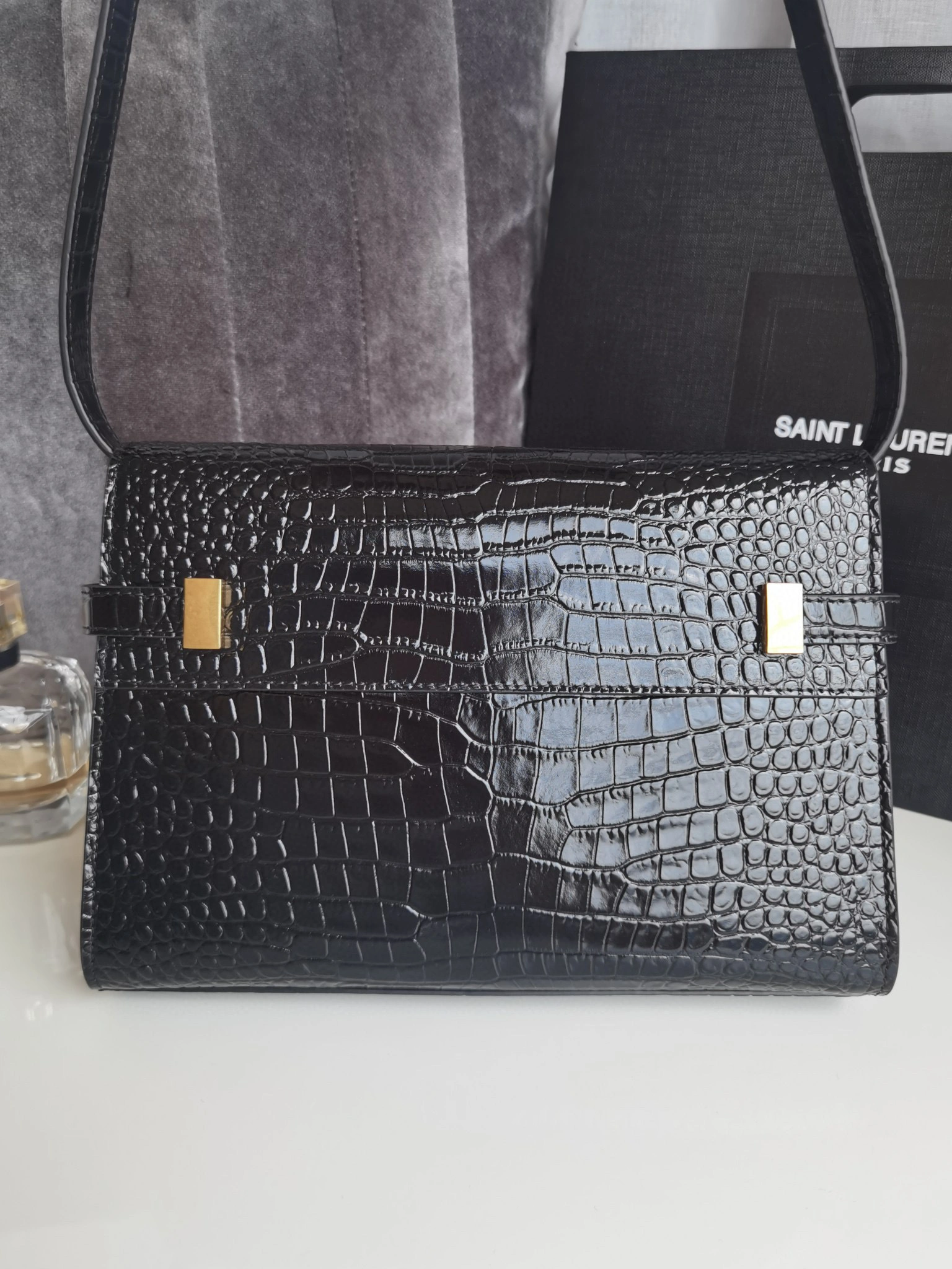 MOMO- high quality version 675626-DND0W-1000 675626DND0W1000 Manhattan item：B-B063I0406C