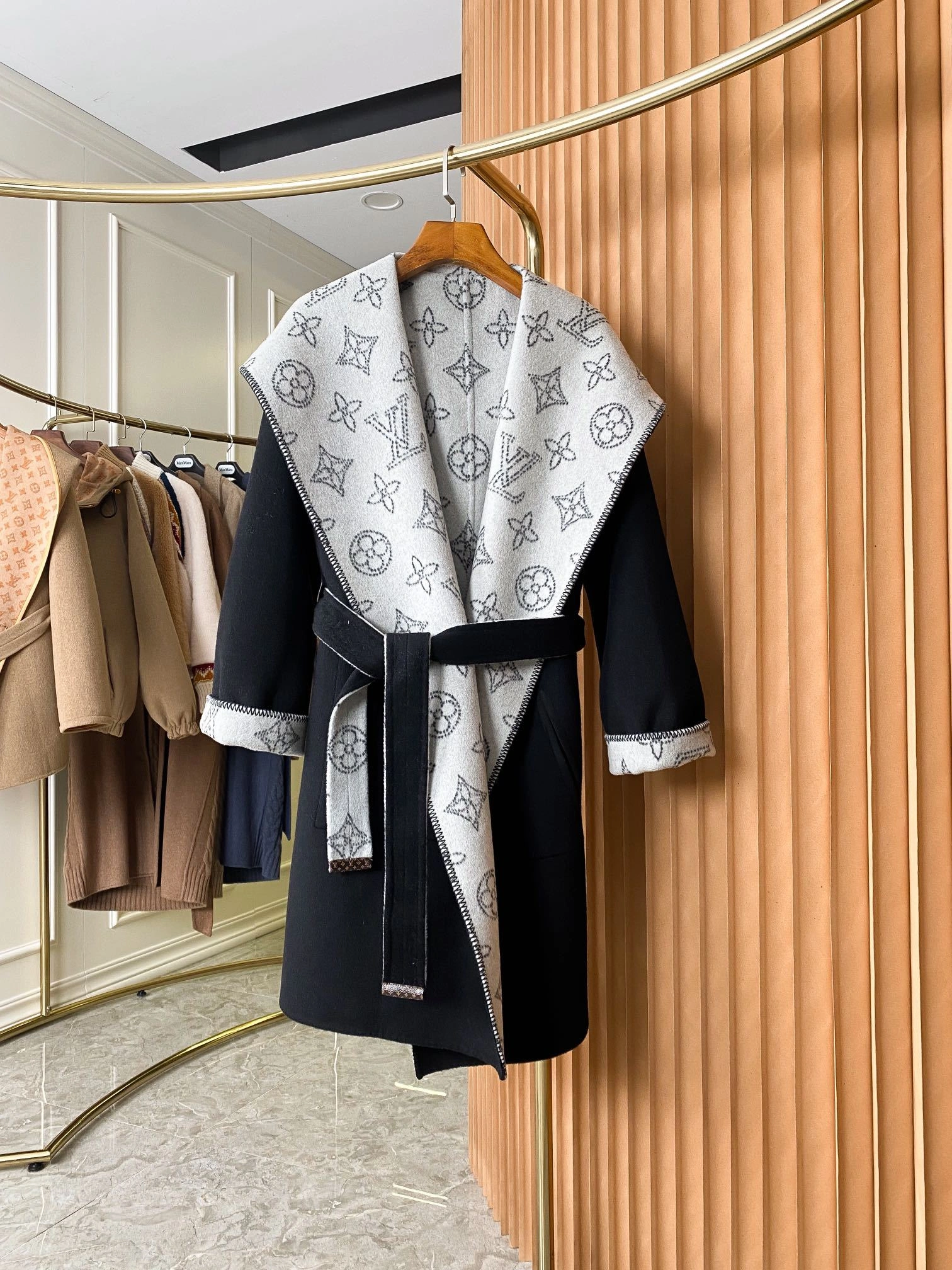 Bald Eagle-- 8V high quality version reversible cashmere Wool reversible lambskin item:D-F020K0124