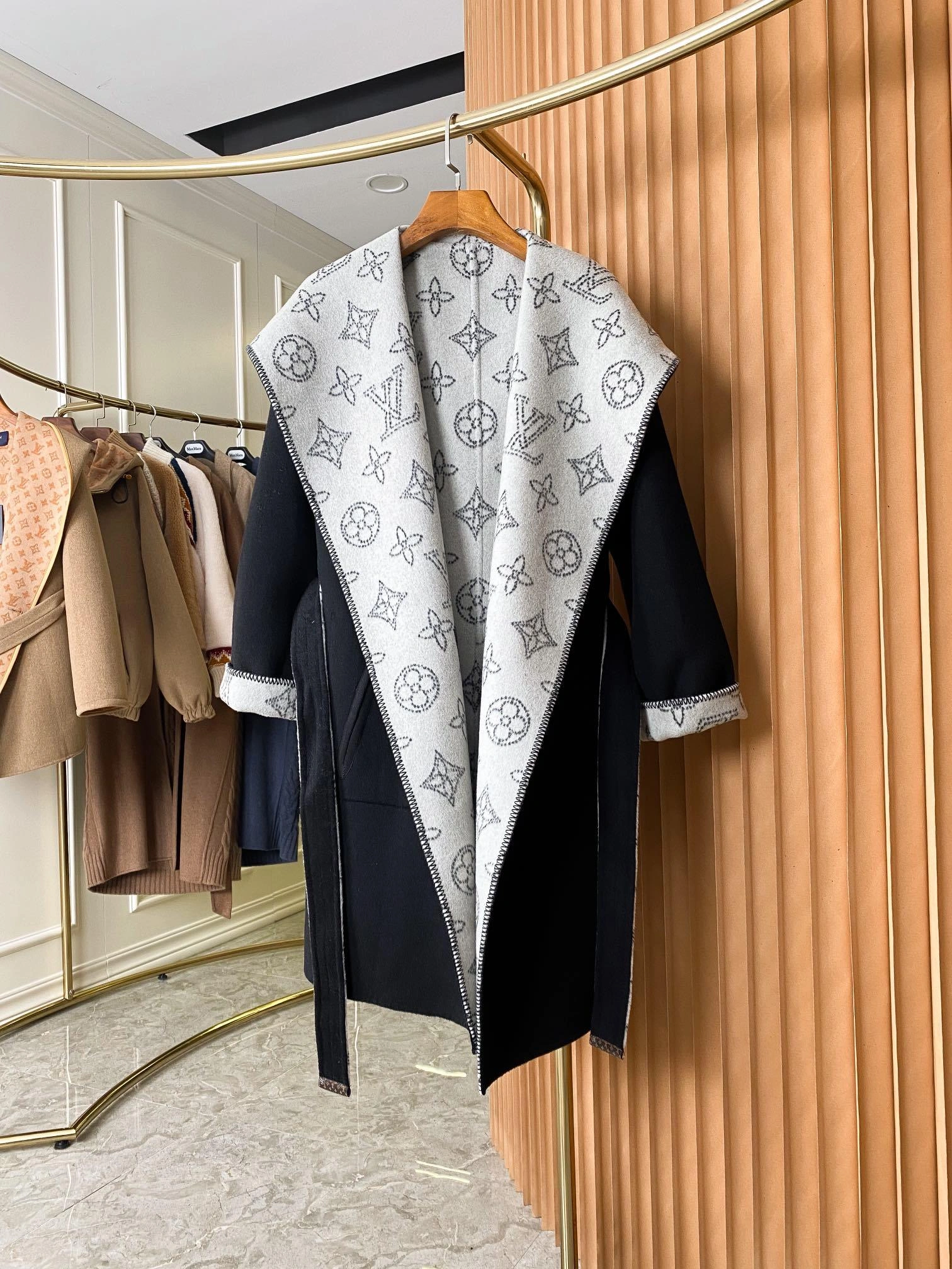 Bald Eagle-- 8V high quality version reversible cashmere Wool reversible lambskin item:D-F020K0124