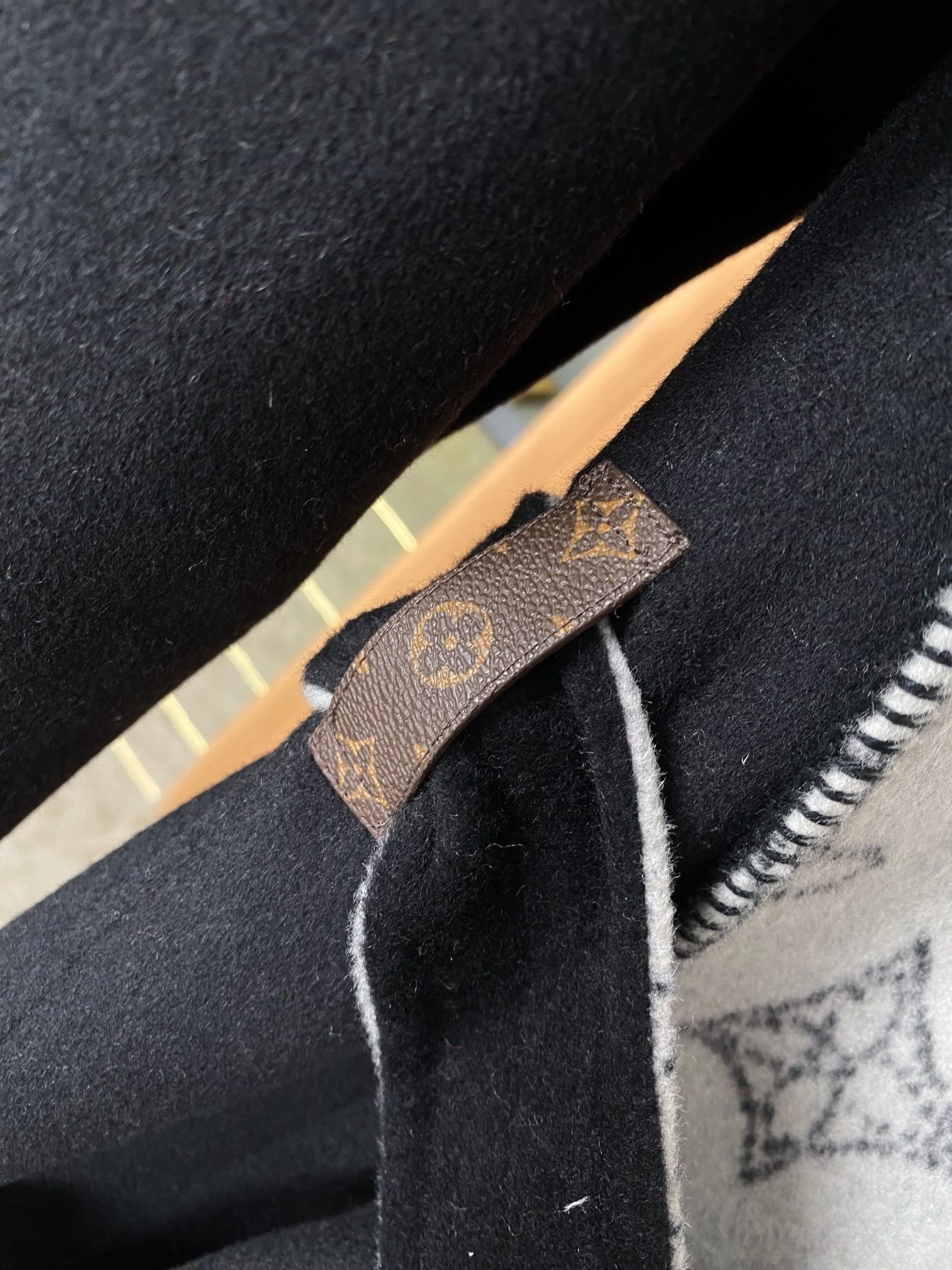 Bald Eagle-- 8V high quality version reversible cashmere Wool reversible lambskin item:D-F020K0124