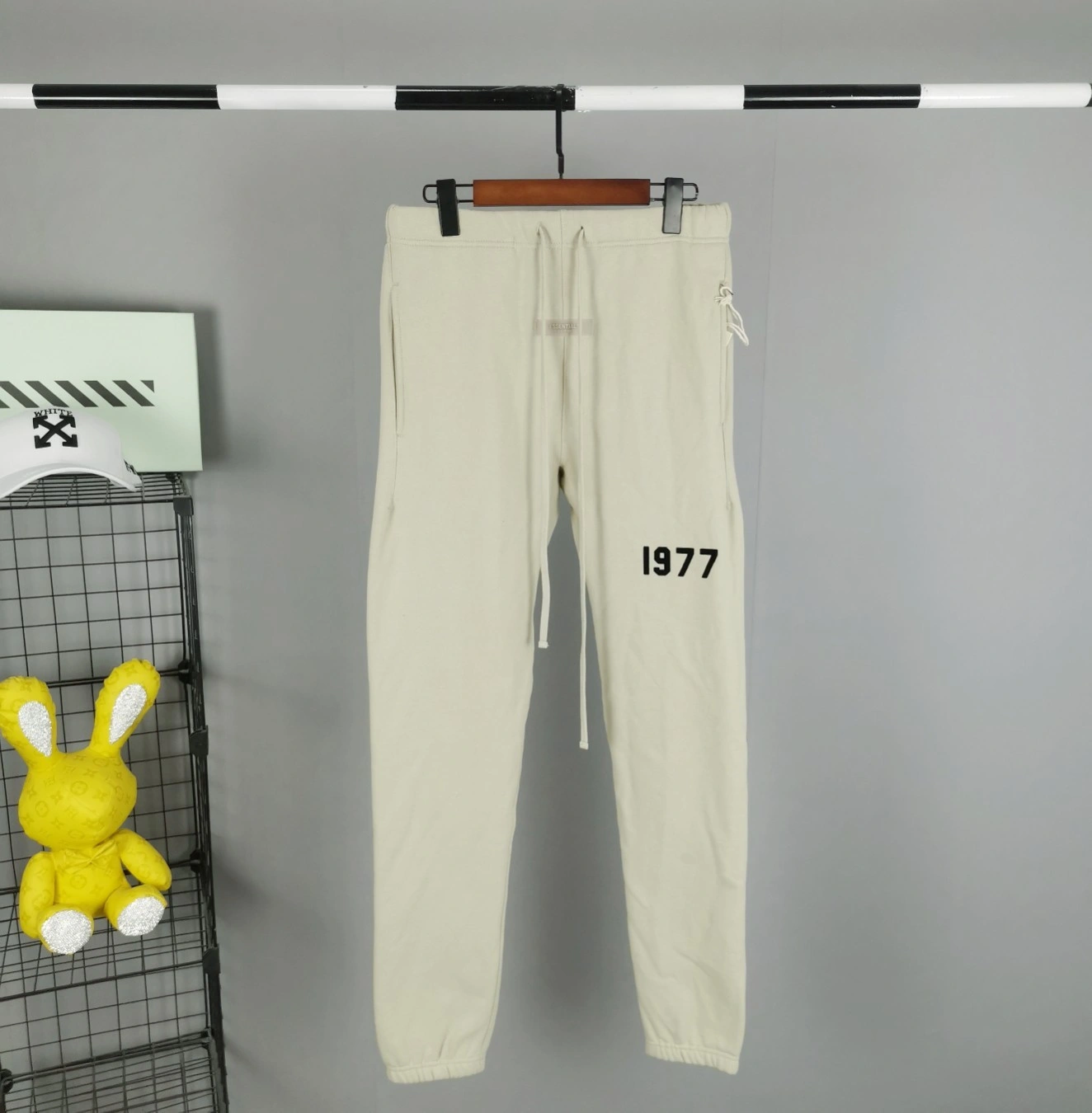 item:C-F477D0850