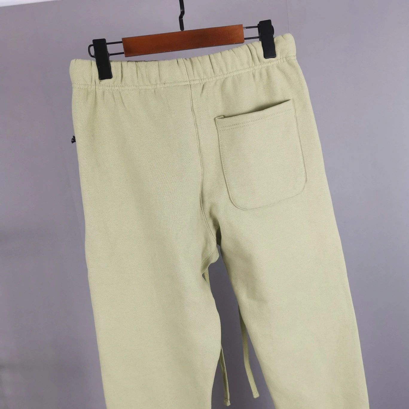 item:C-F477D2058
