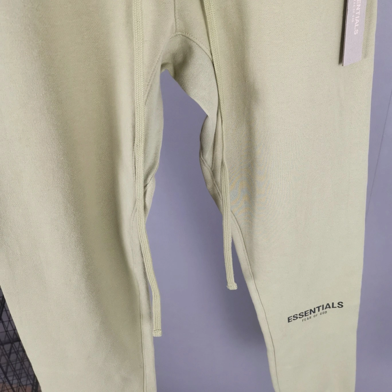 item:C-F477D2058